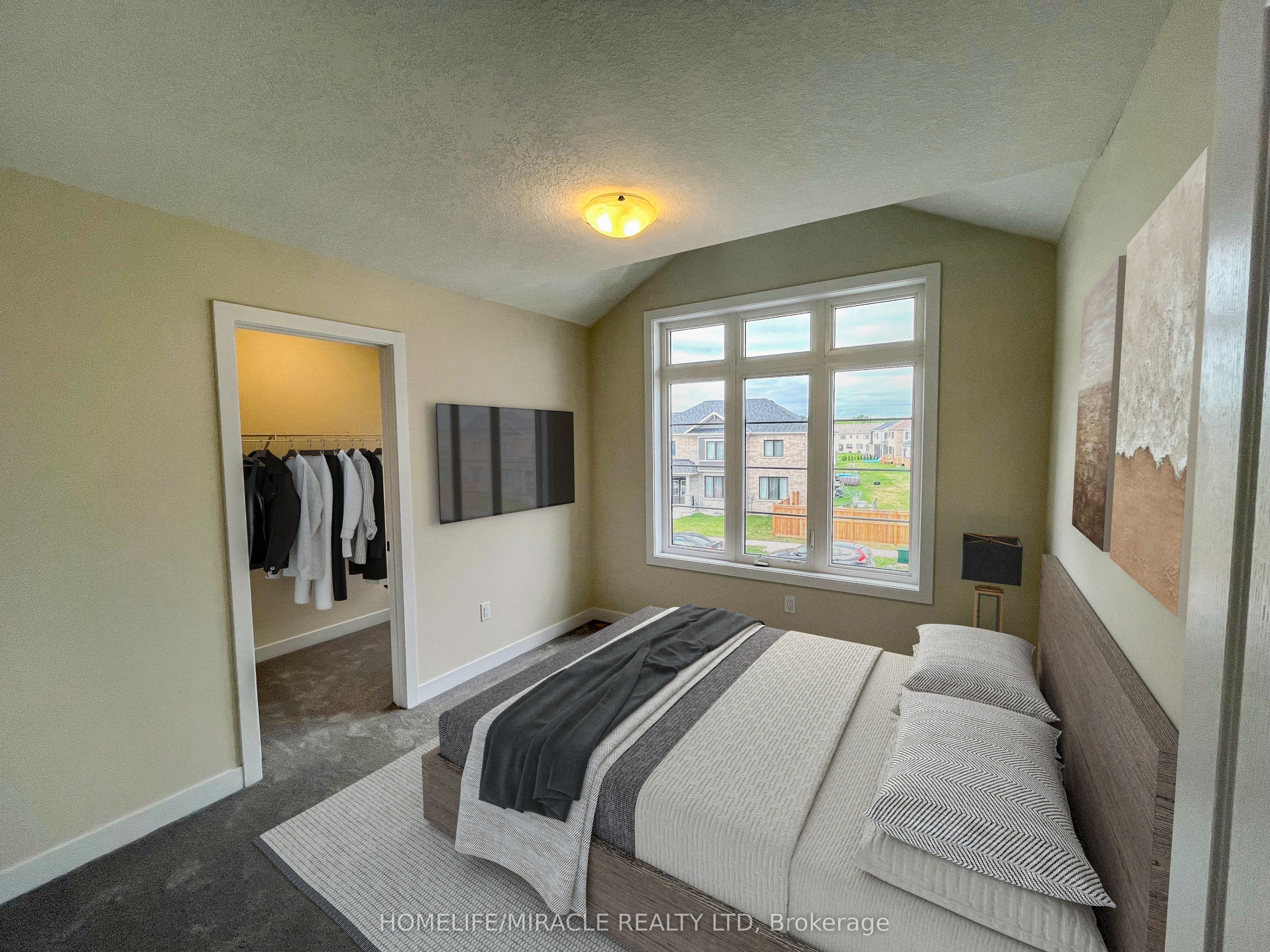 66 Aviron Crescent Property Photo 21
