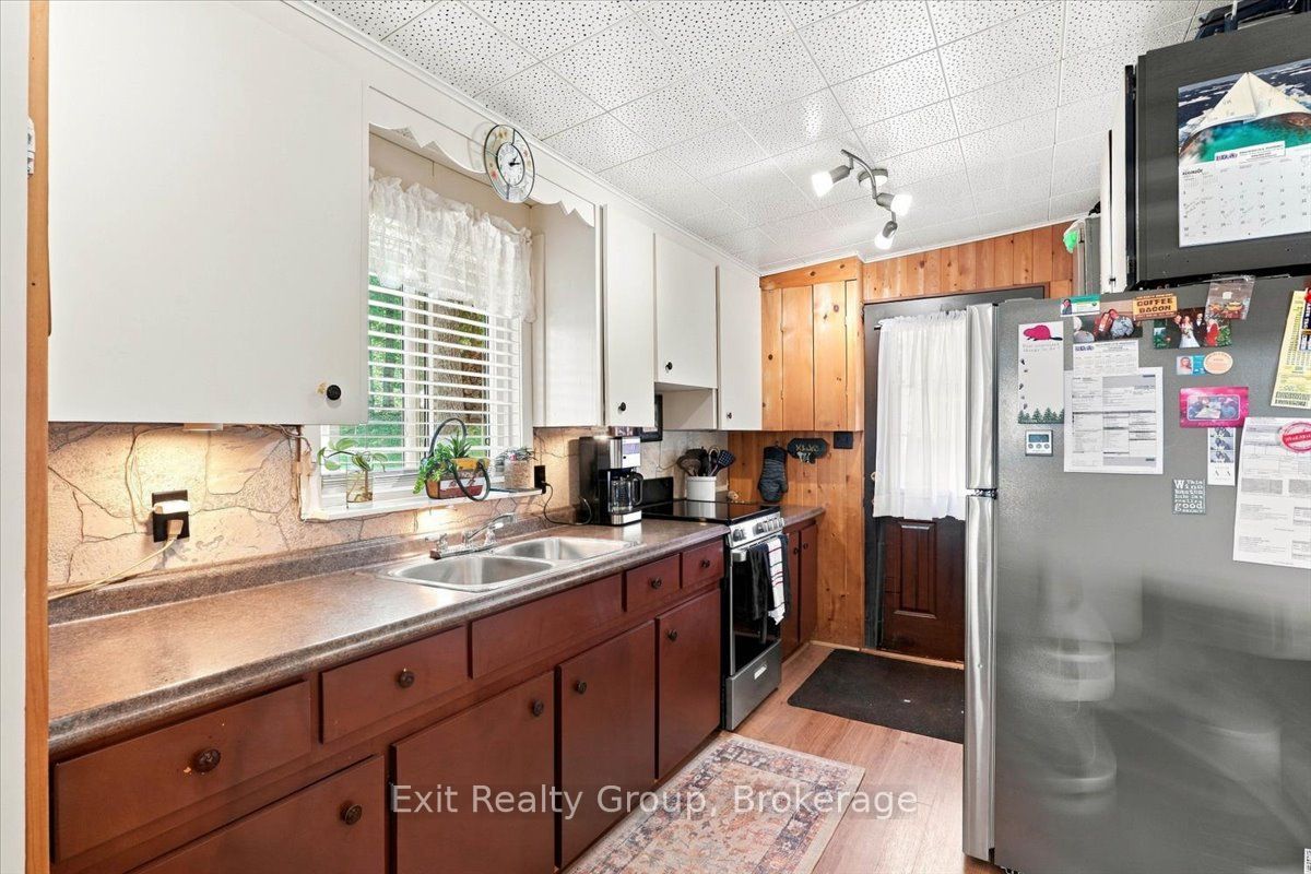 82 Canal Road Property Photo 4