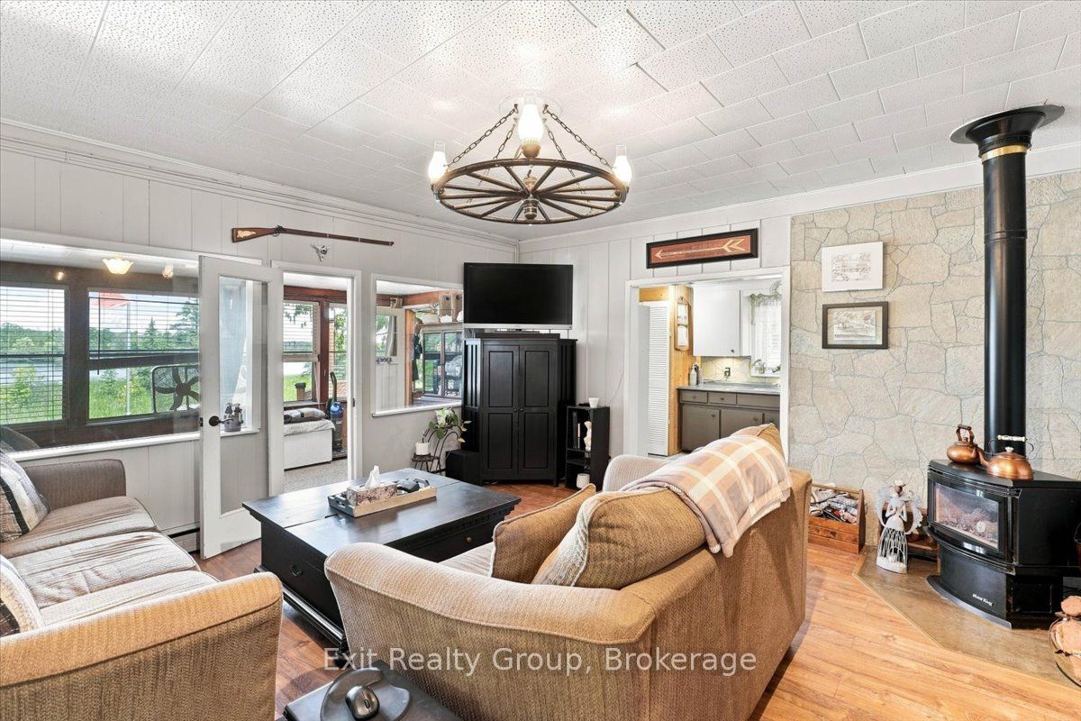 82 Canal Road Property Photo 10
