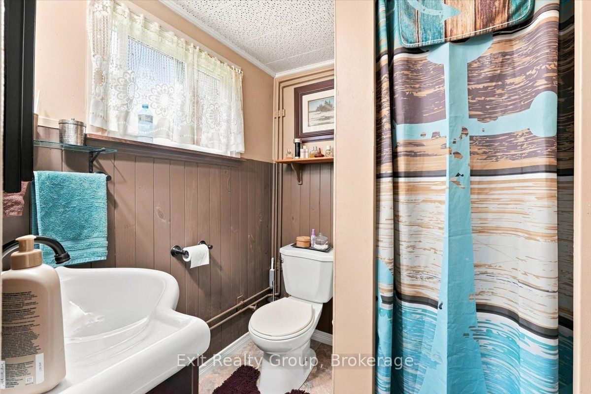 82 Canal Road Property Photo 16