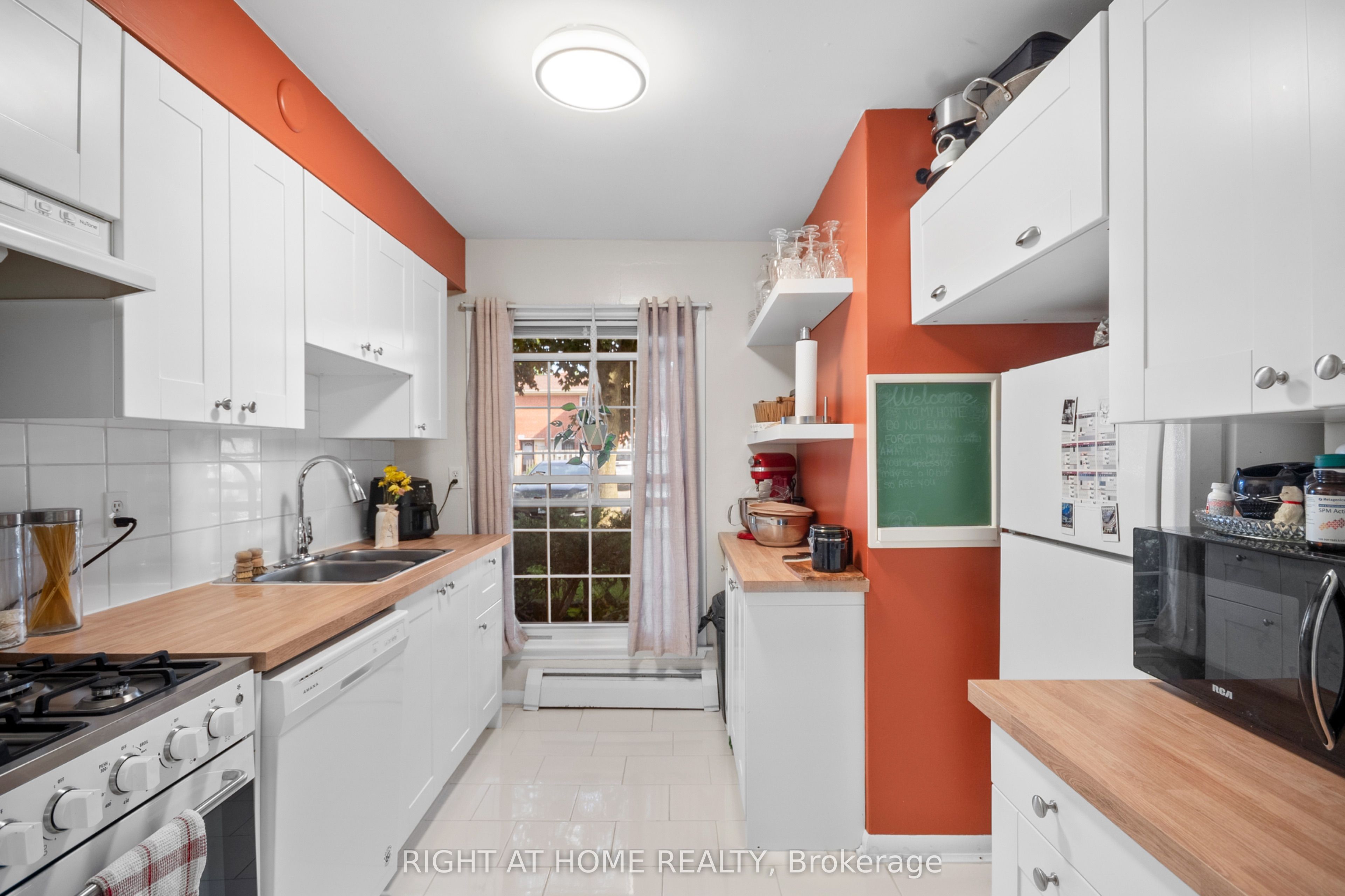 5 Arbour Glen Crescent Property Photo 4