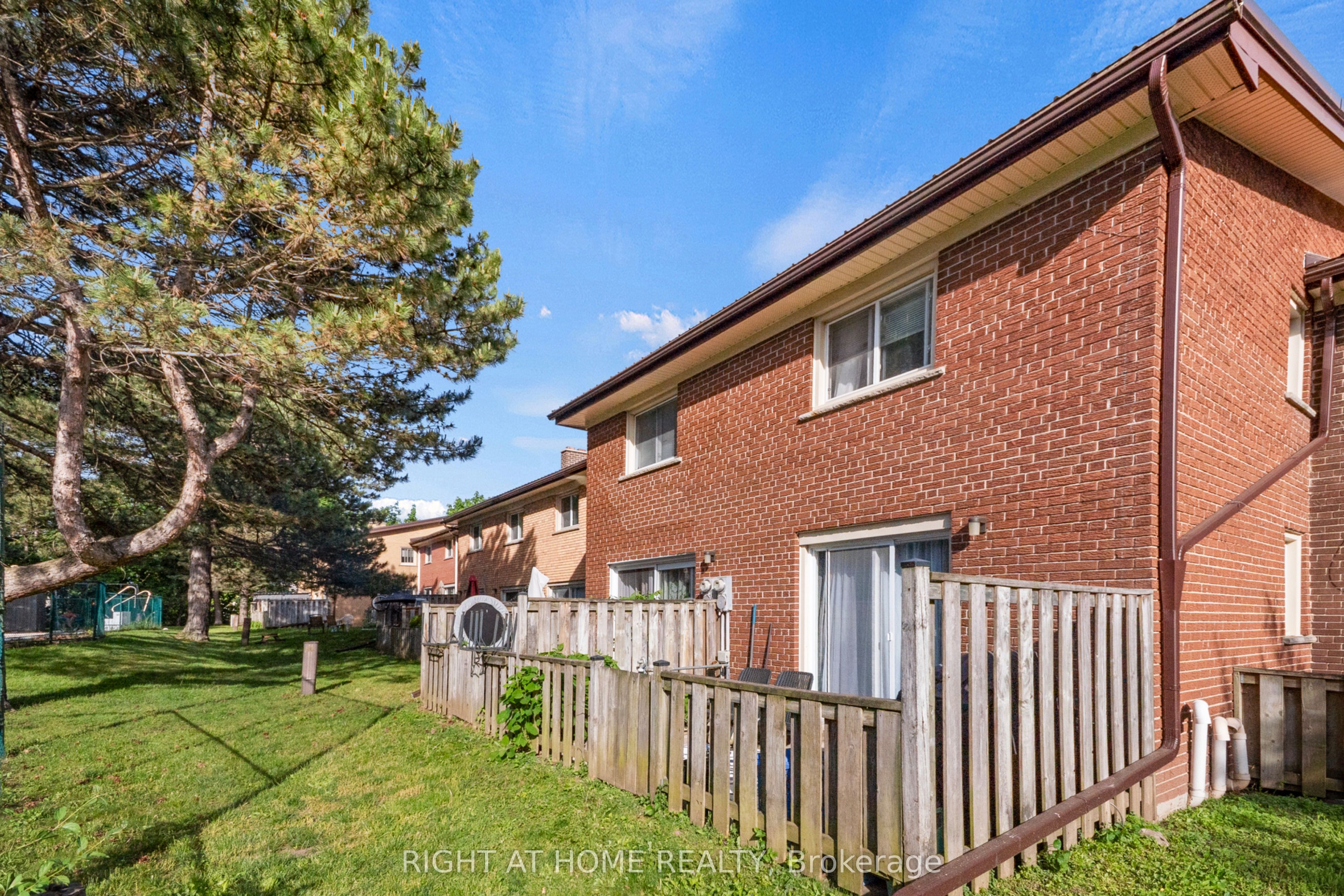 5 Arbour Glen Crescent Property Photo 24