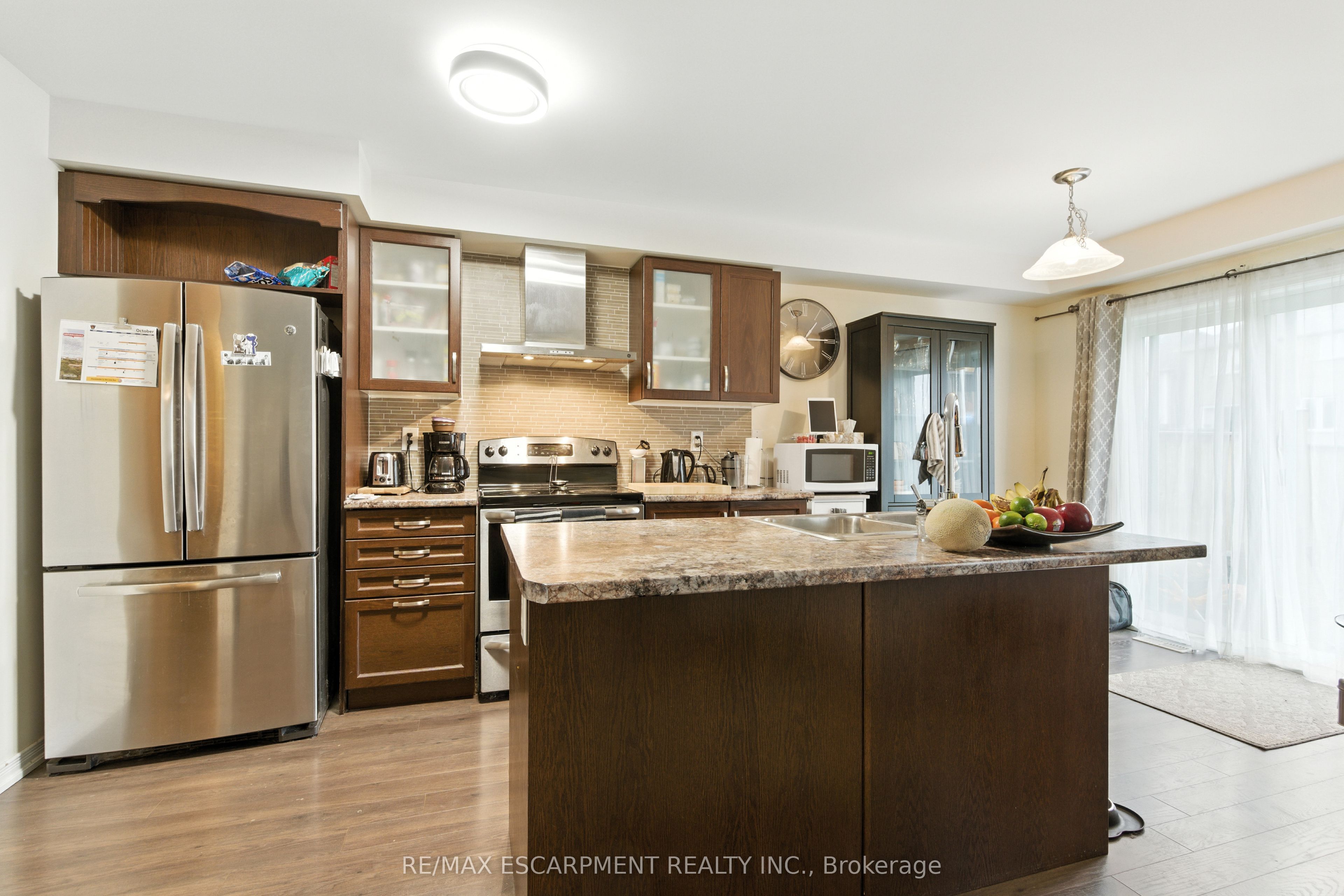 245 Powell Road Property Photo 5