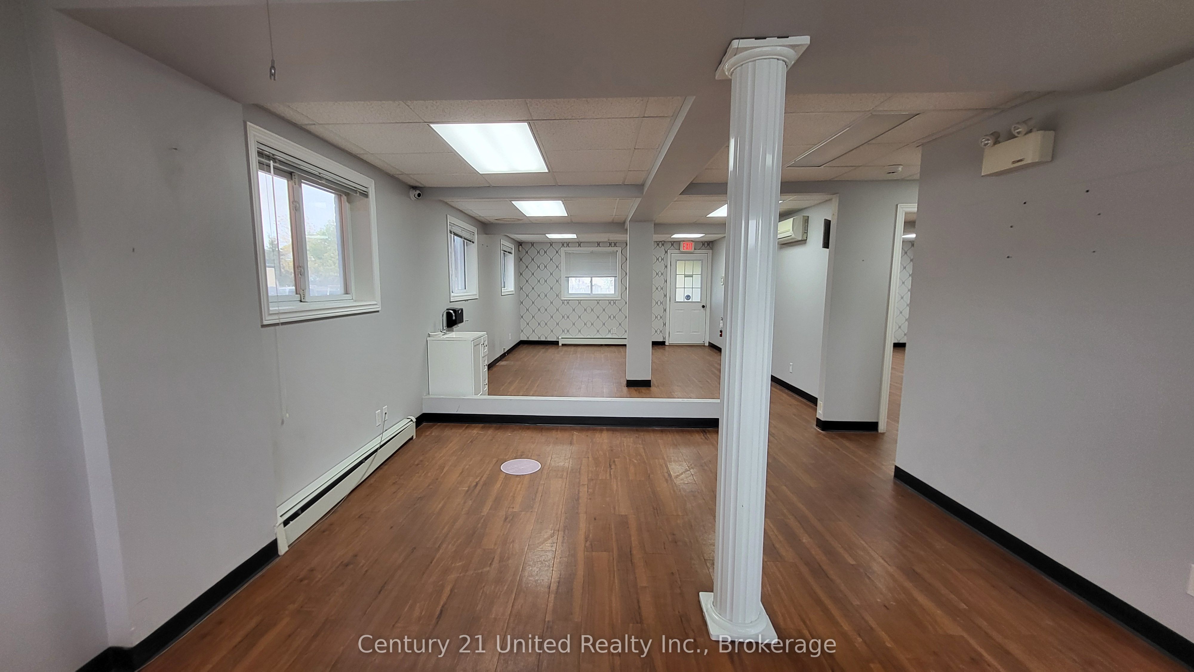 80 Hunter Street E Property Photo 2