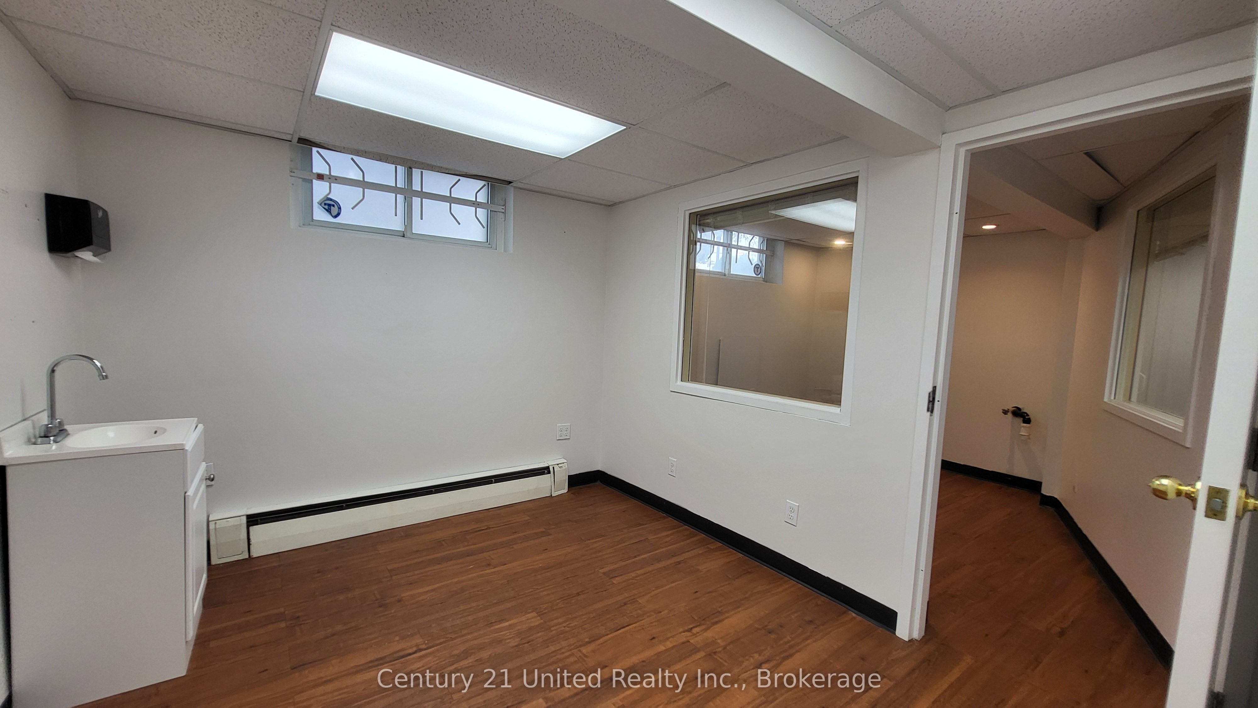 80 Hunter Street E Property Photo 13