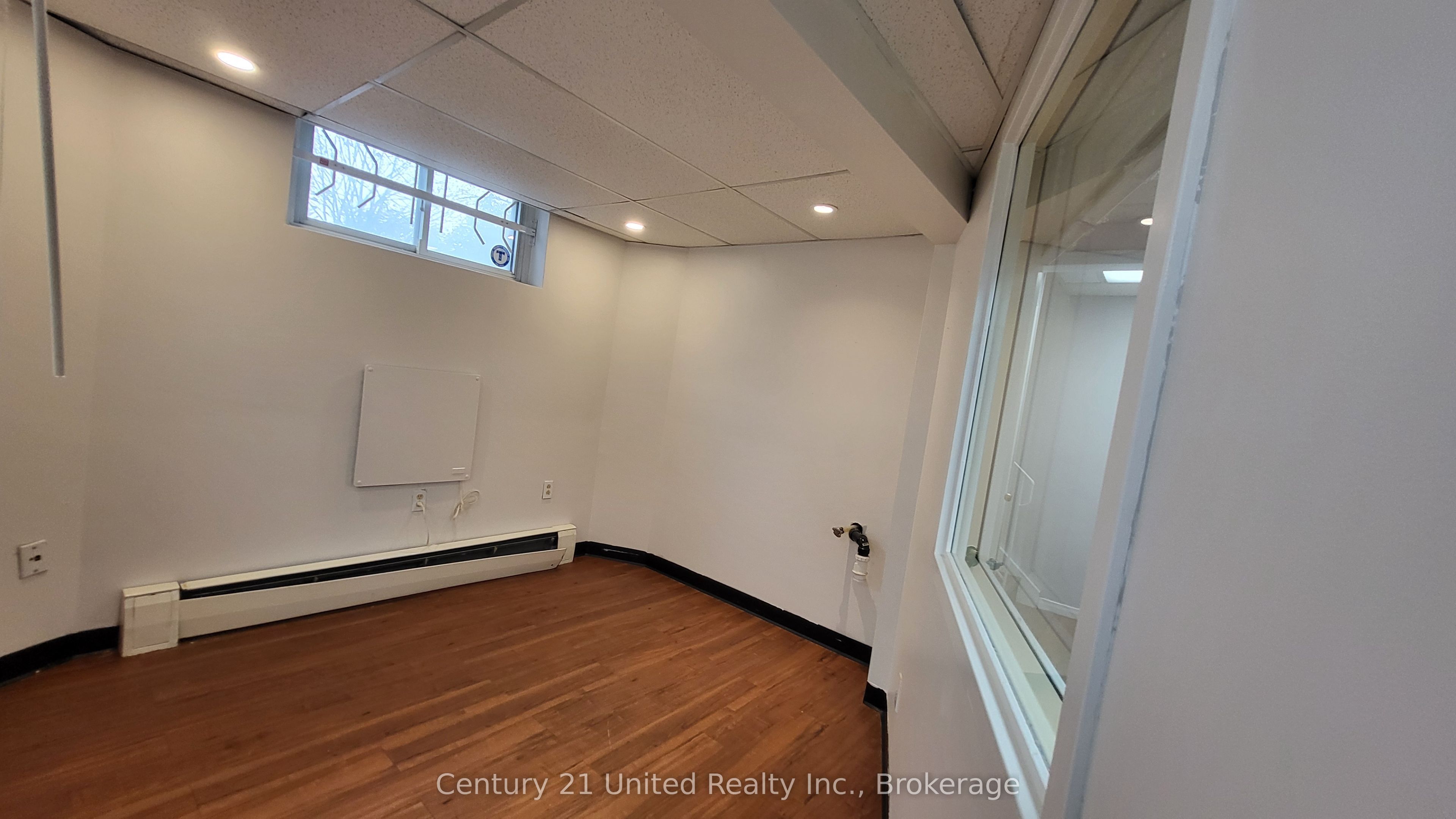 80 Hunter Street E Property Photo 14