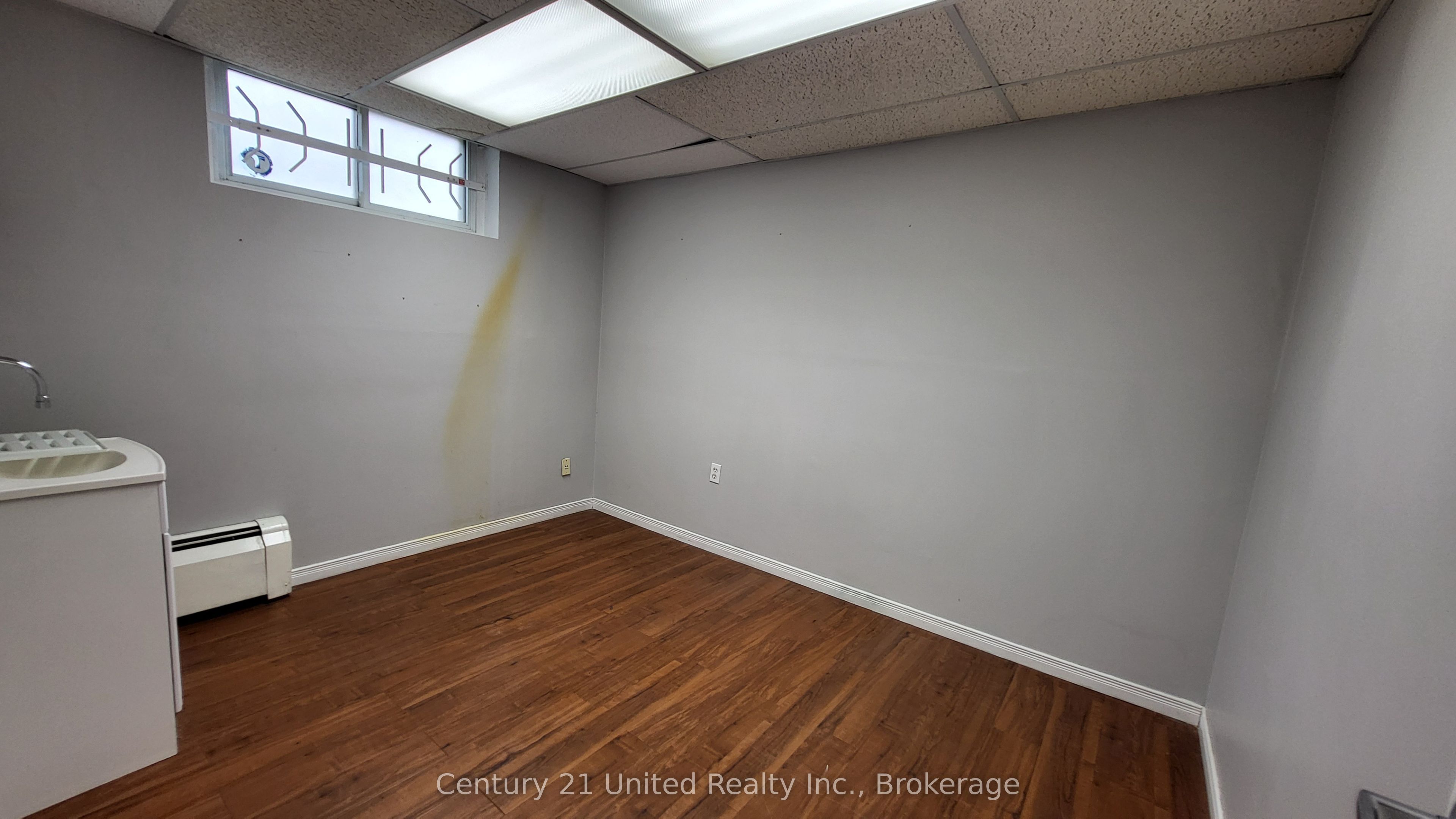 80 Hunter Street E Property Photo 18