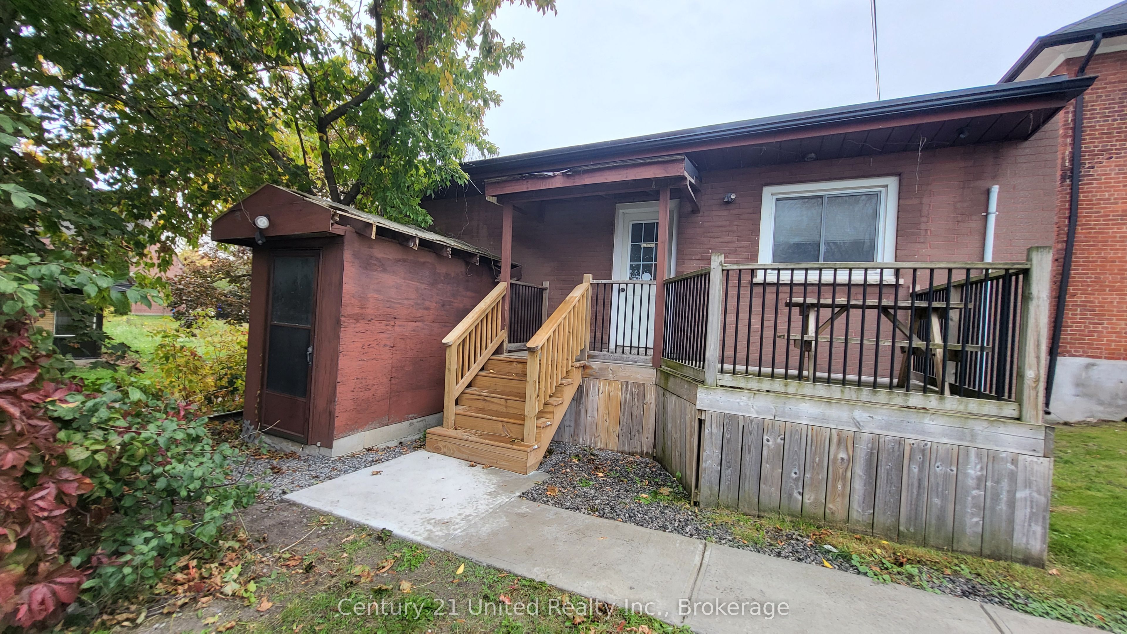 80 Hunter Street E Property Photo 21