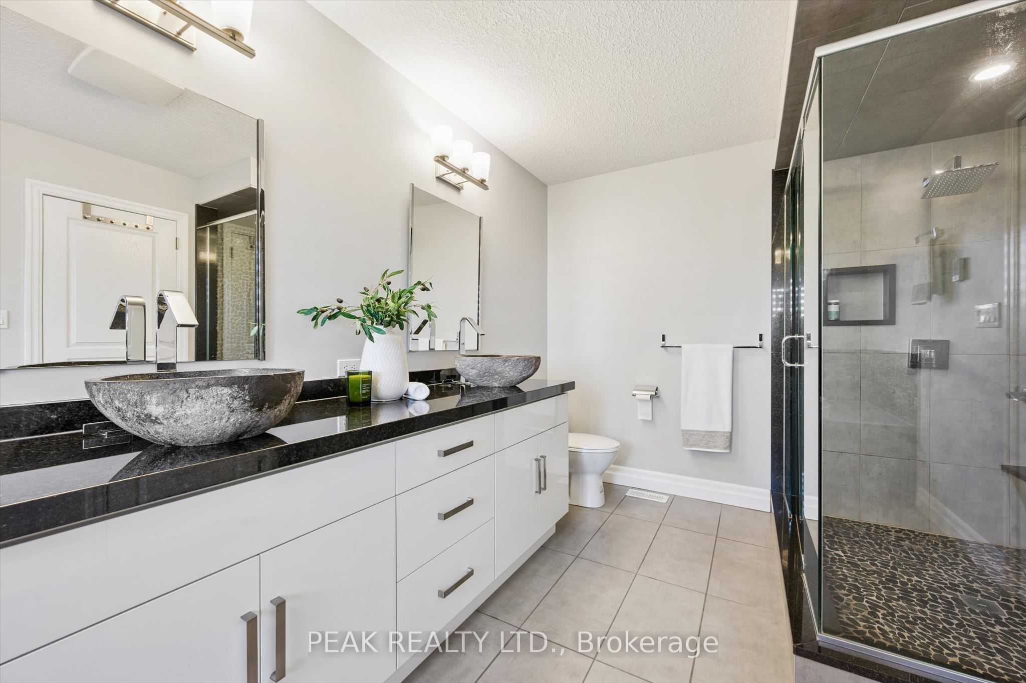 111 Oak Park Drive Property Photo 22