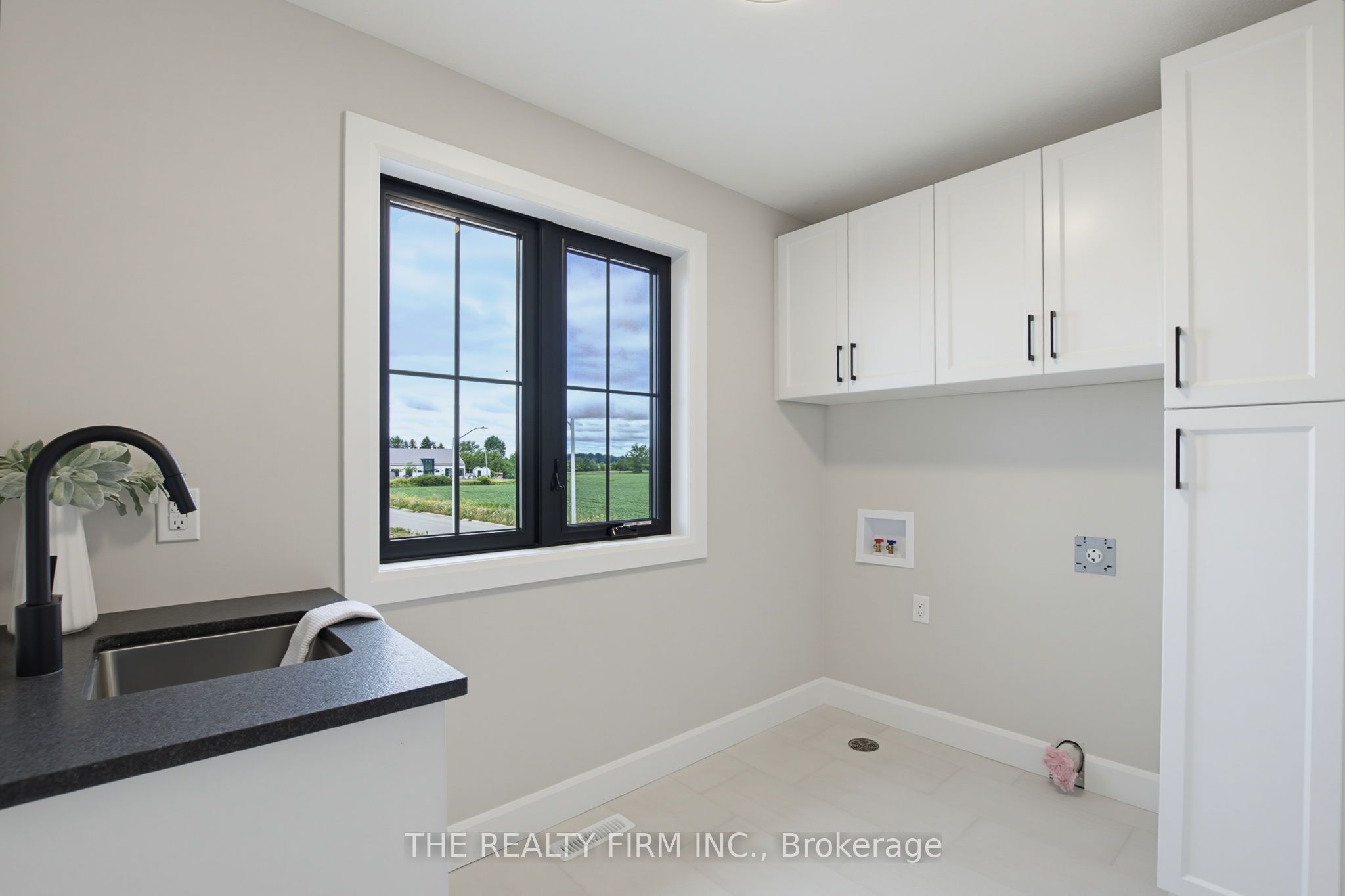 291 Elizabeth Street Property Photo 25