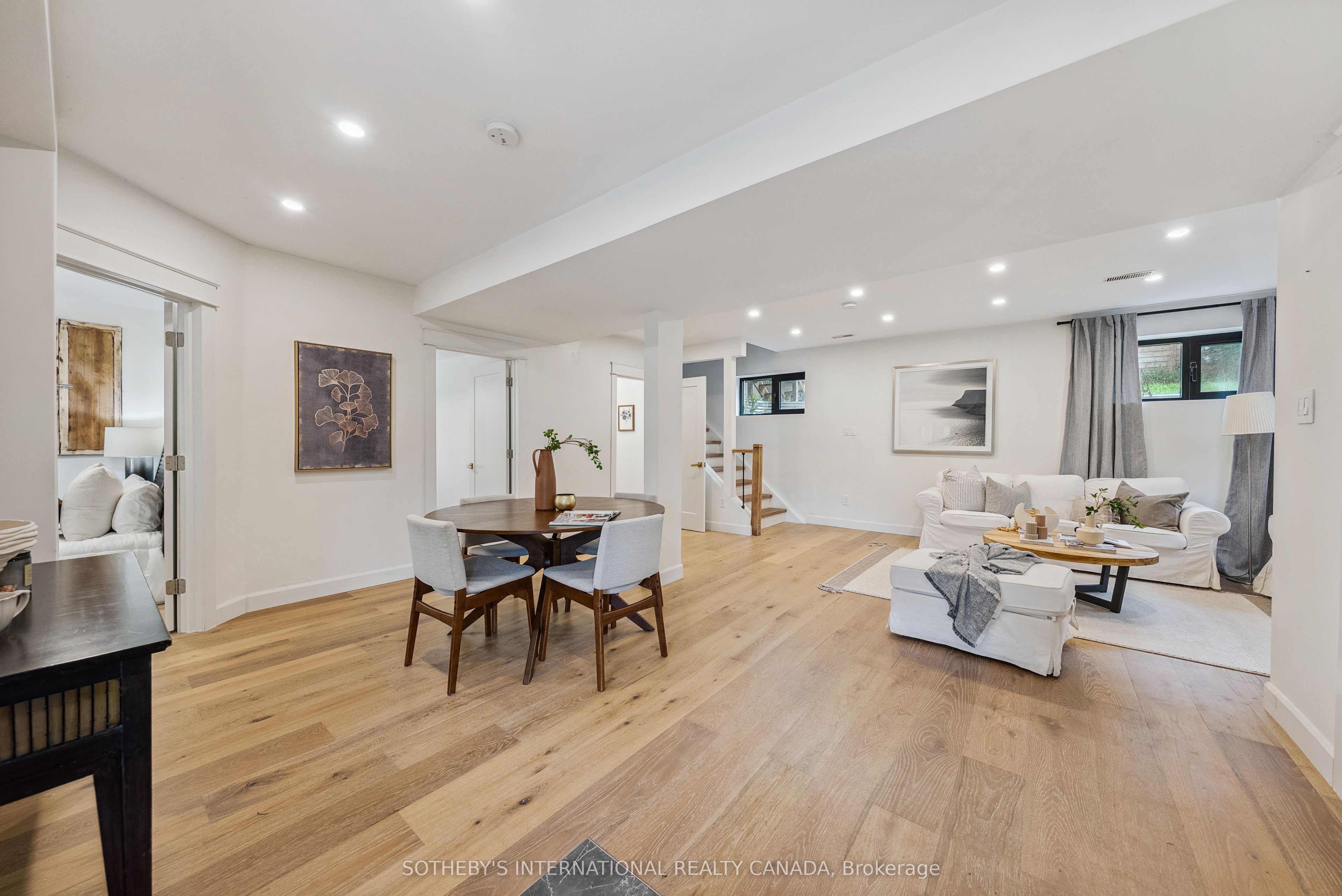 25 Silver Birch Street Property Photo 4
