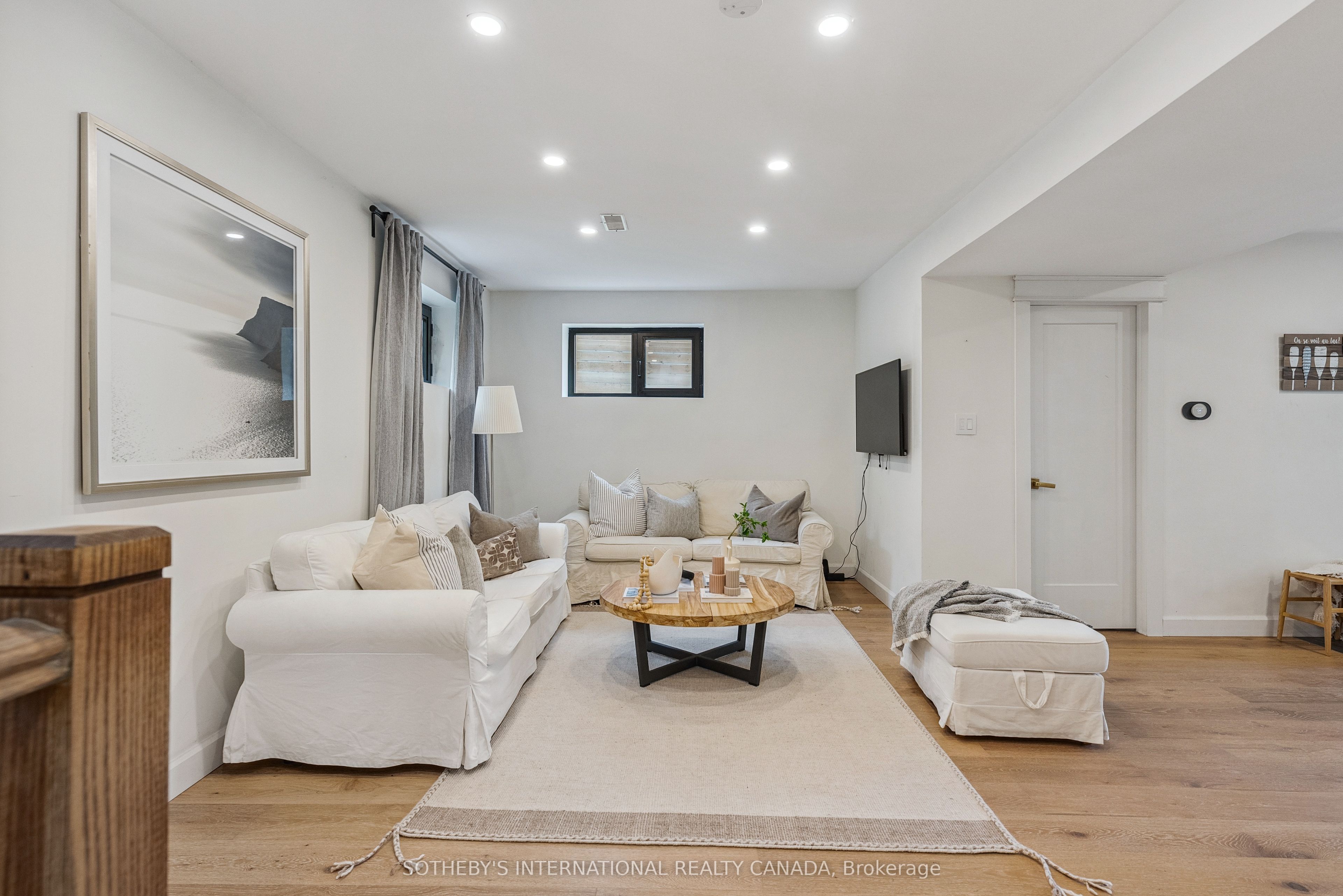 25 Silver Birch Street Property Photo 6