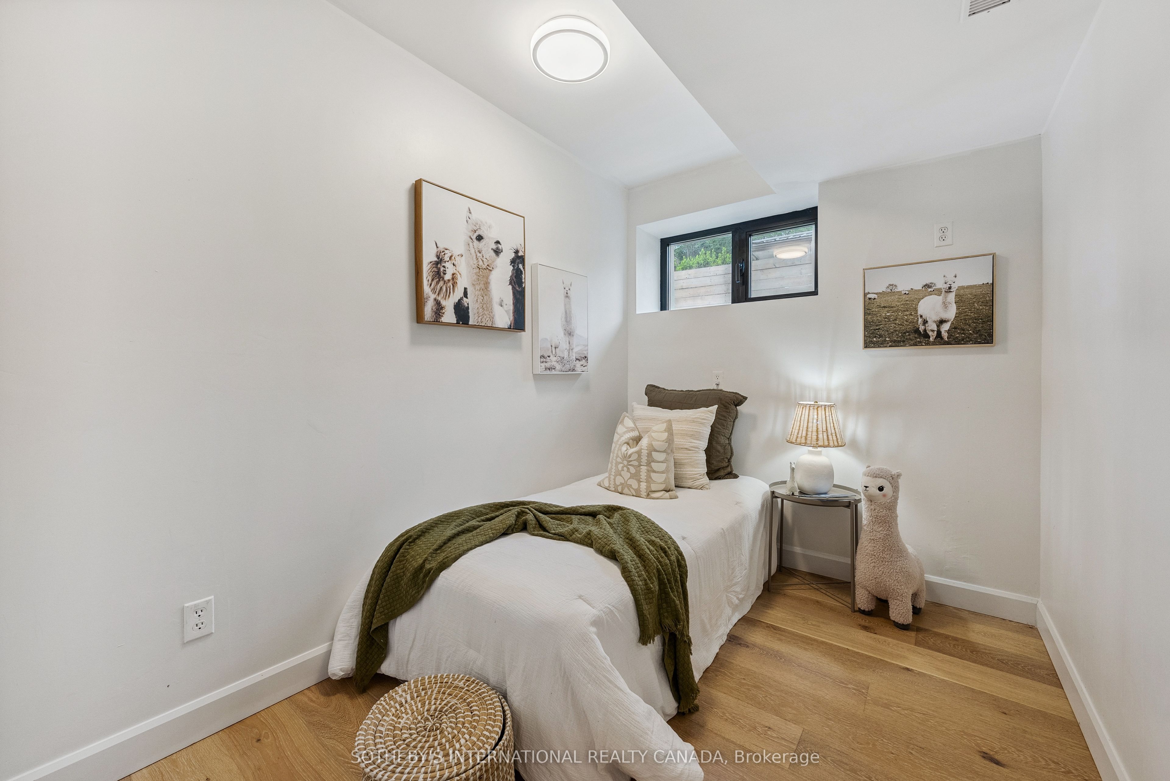 25 Silver Birch Street Property Photo 9