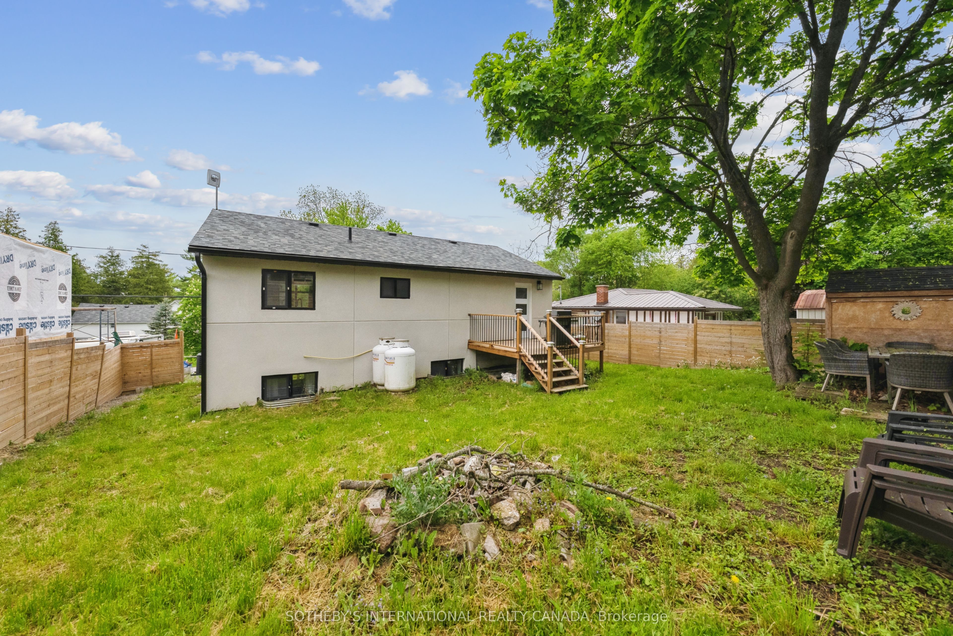 25 Silver Birch Street Property Photo 33