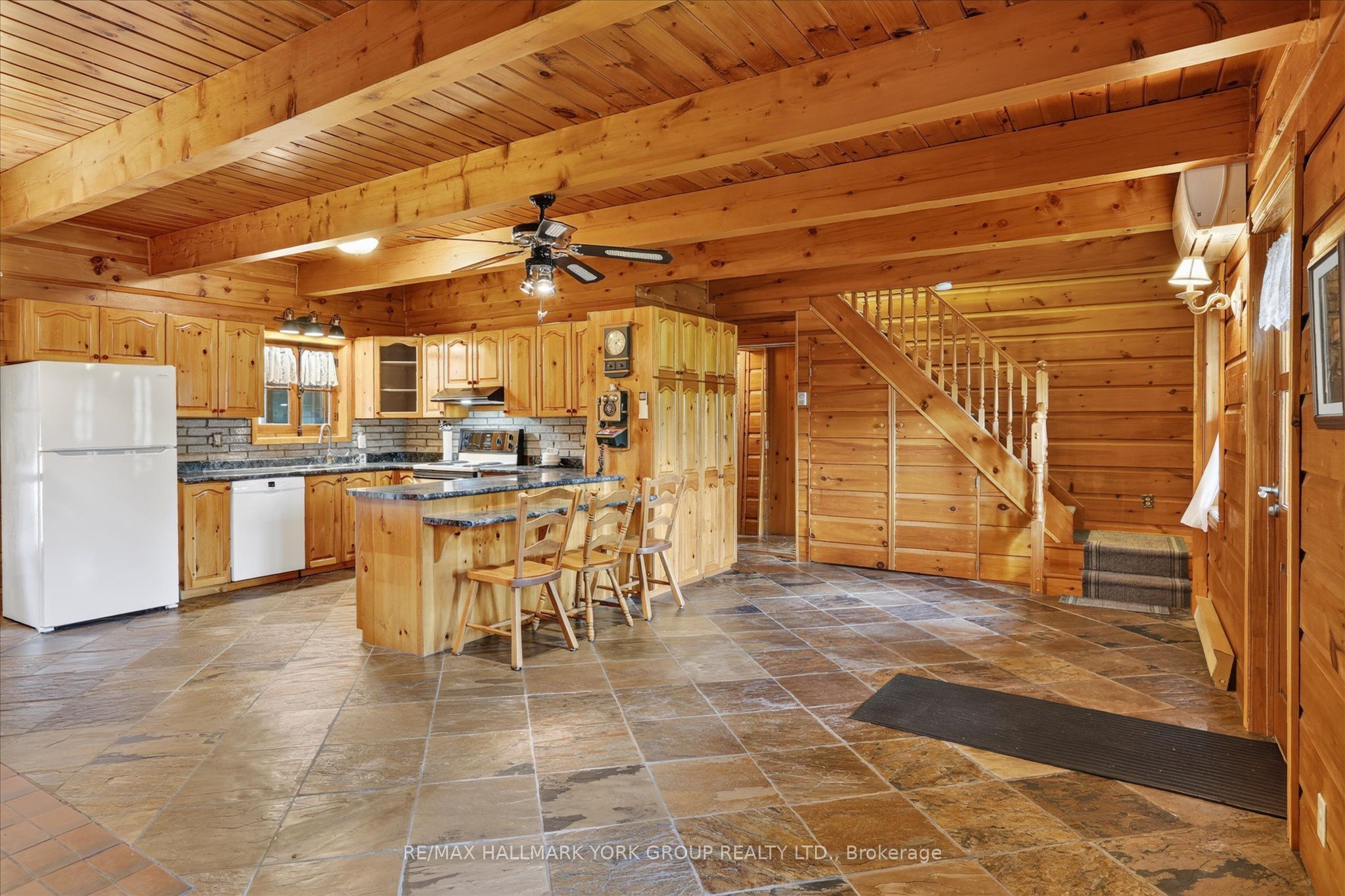 334 Moorings Drive Property Photo 9