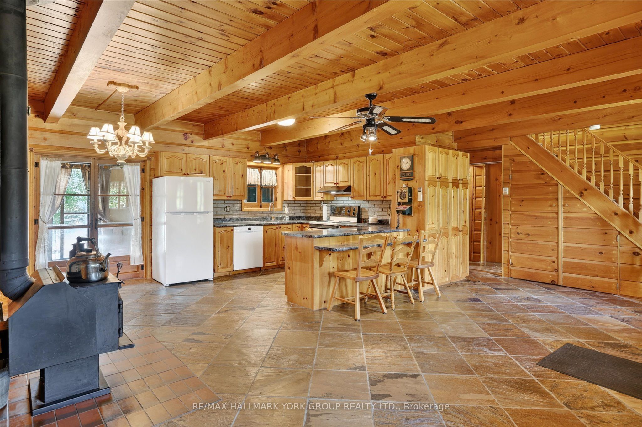 334 Moorings Drive Property Photo 10