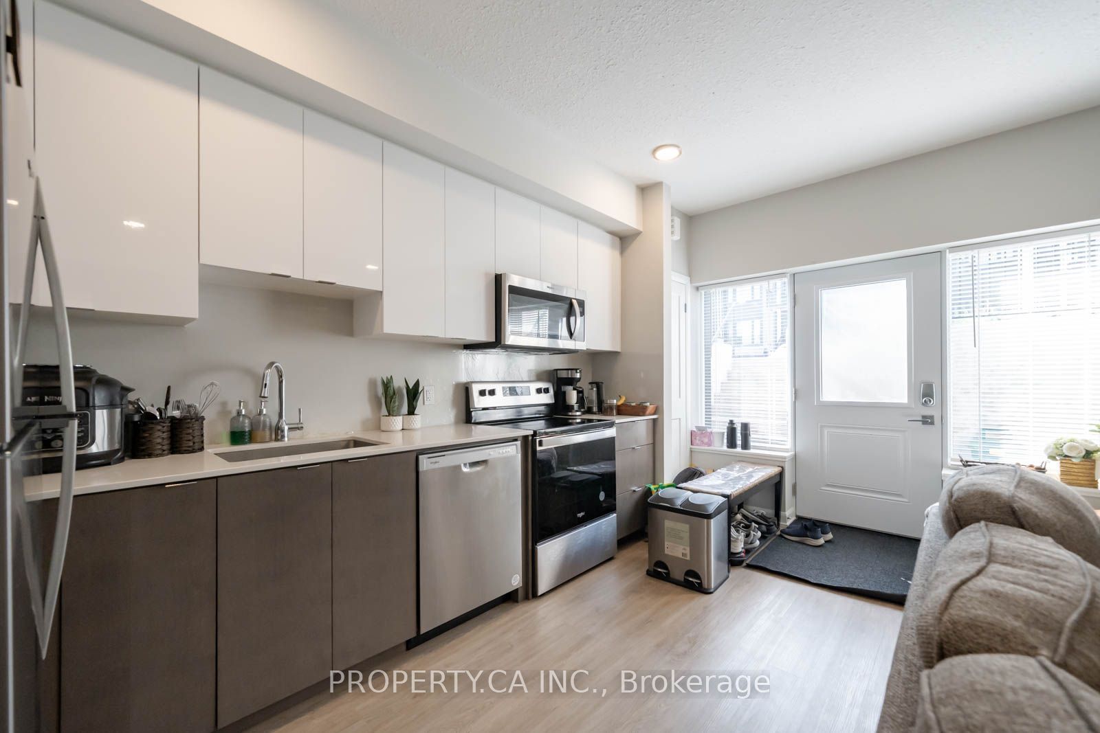 708 Woolwich Street 124 Property Photo 6