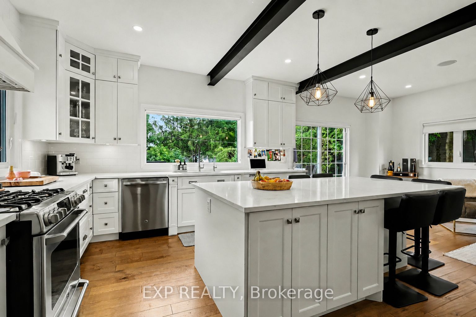 40 Epworth Avenue Property Photo 8