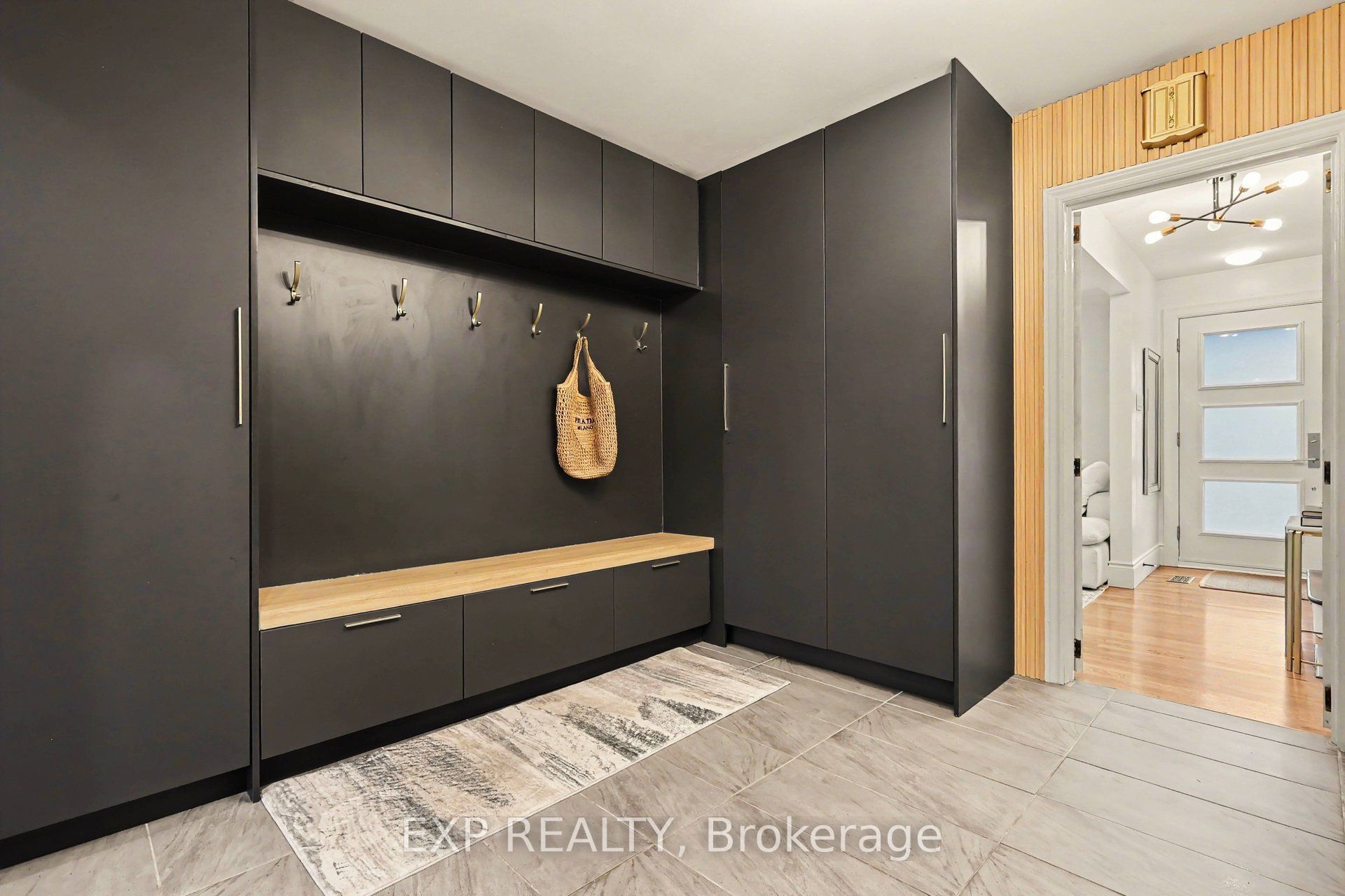 40 Epworth Avenue Property Photo 16