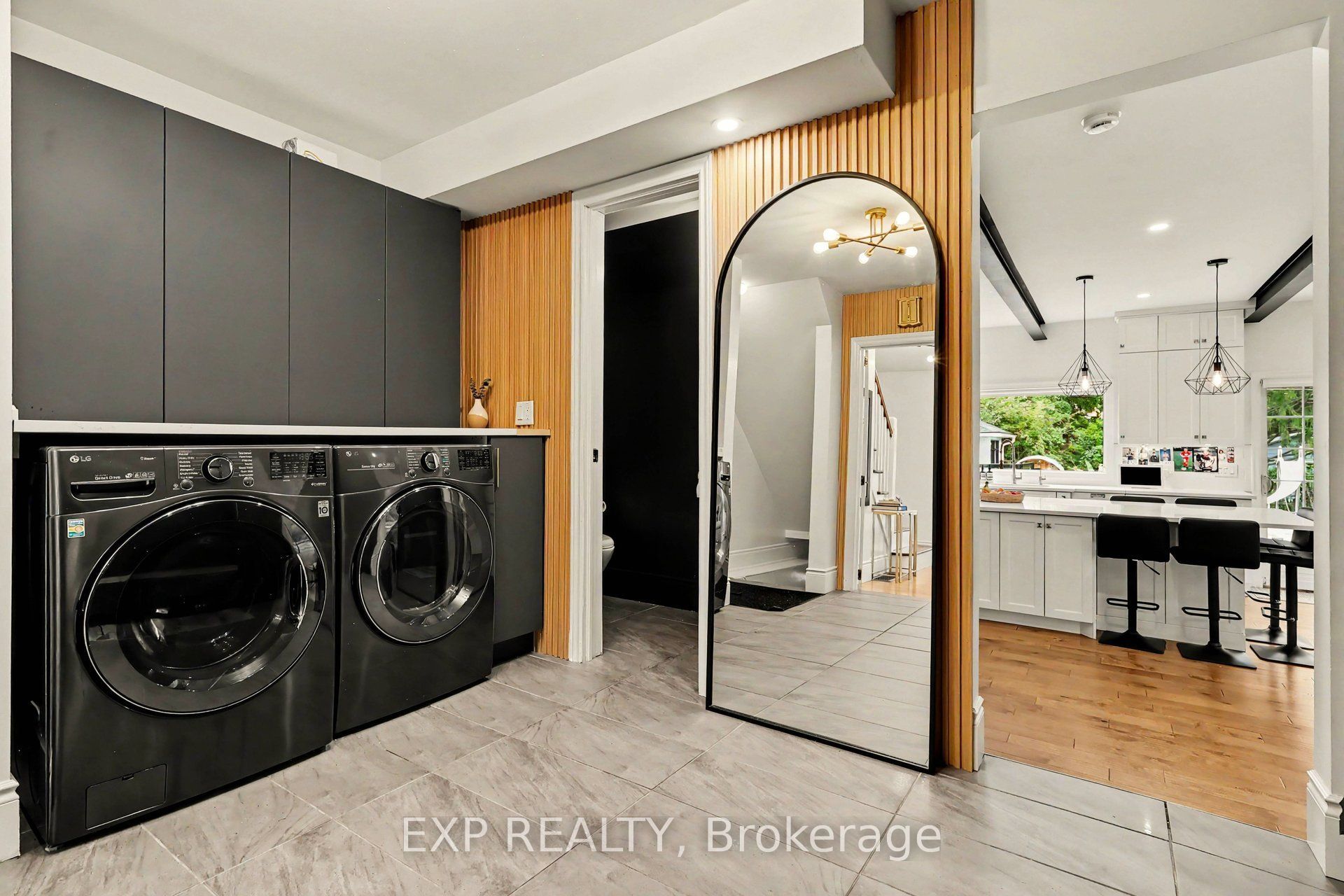 40 Epworth Avenue Property Photo 17