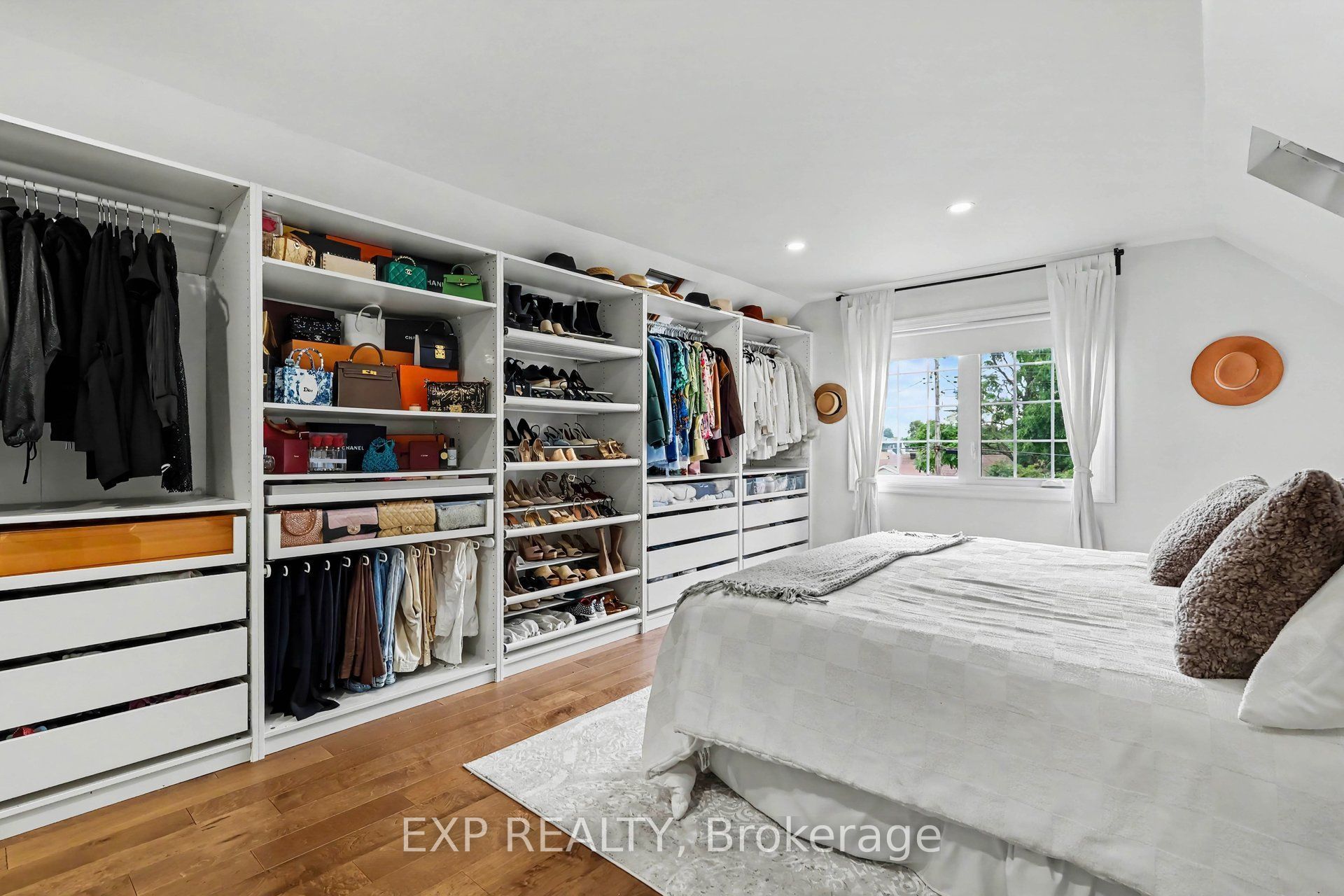 40 Epworth Avenue Property Photo 25