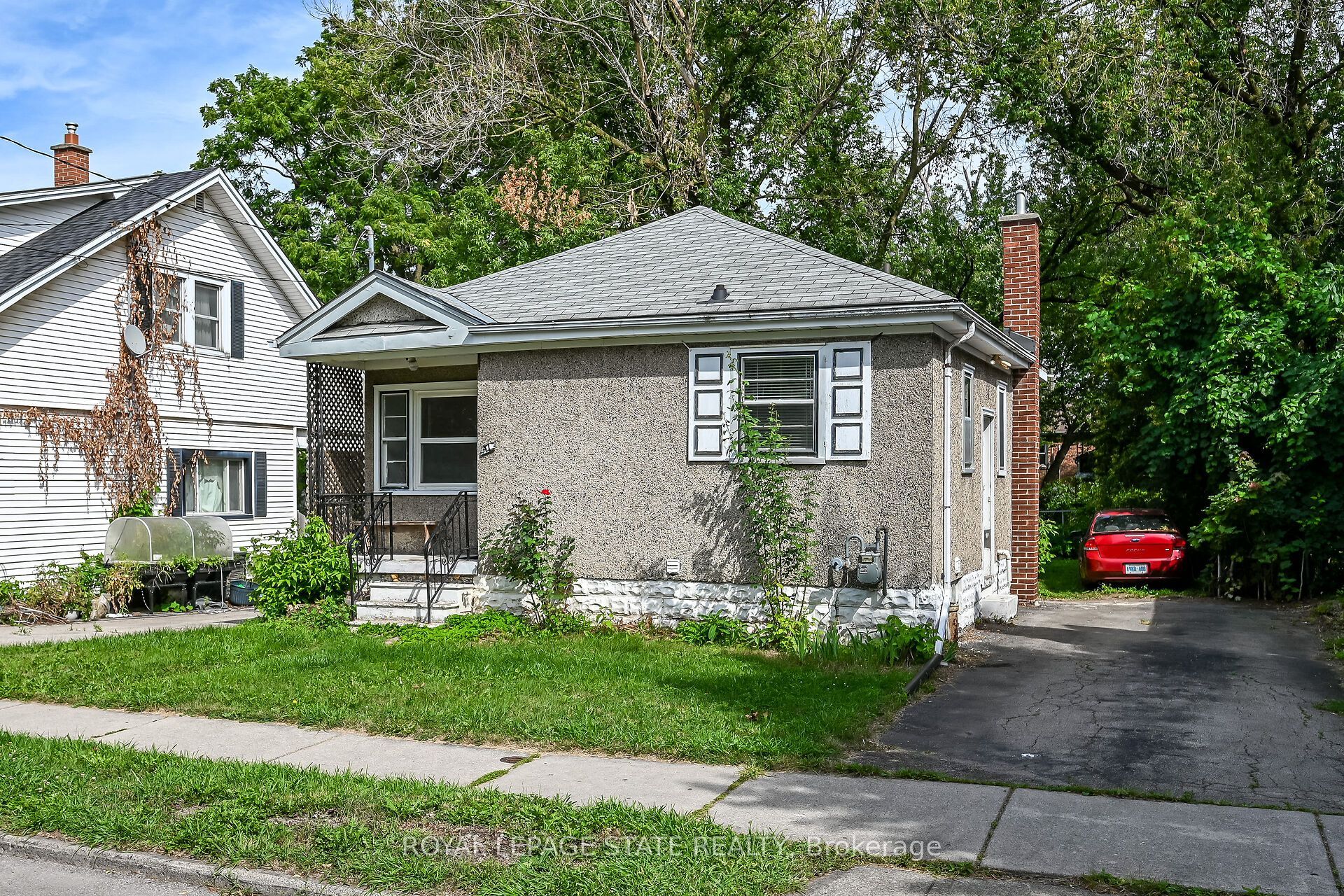 47 Broadway Avenue Property Photo 1