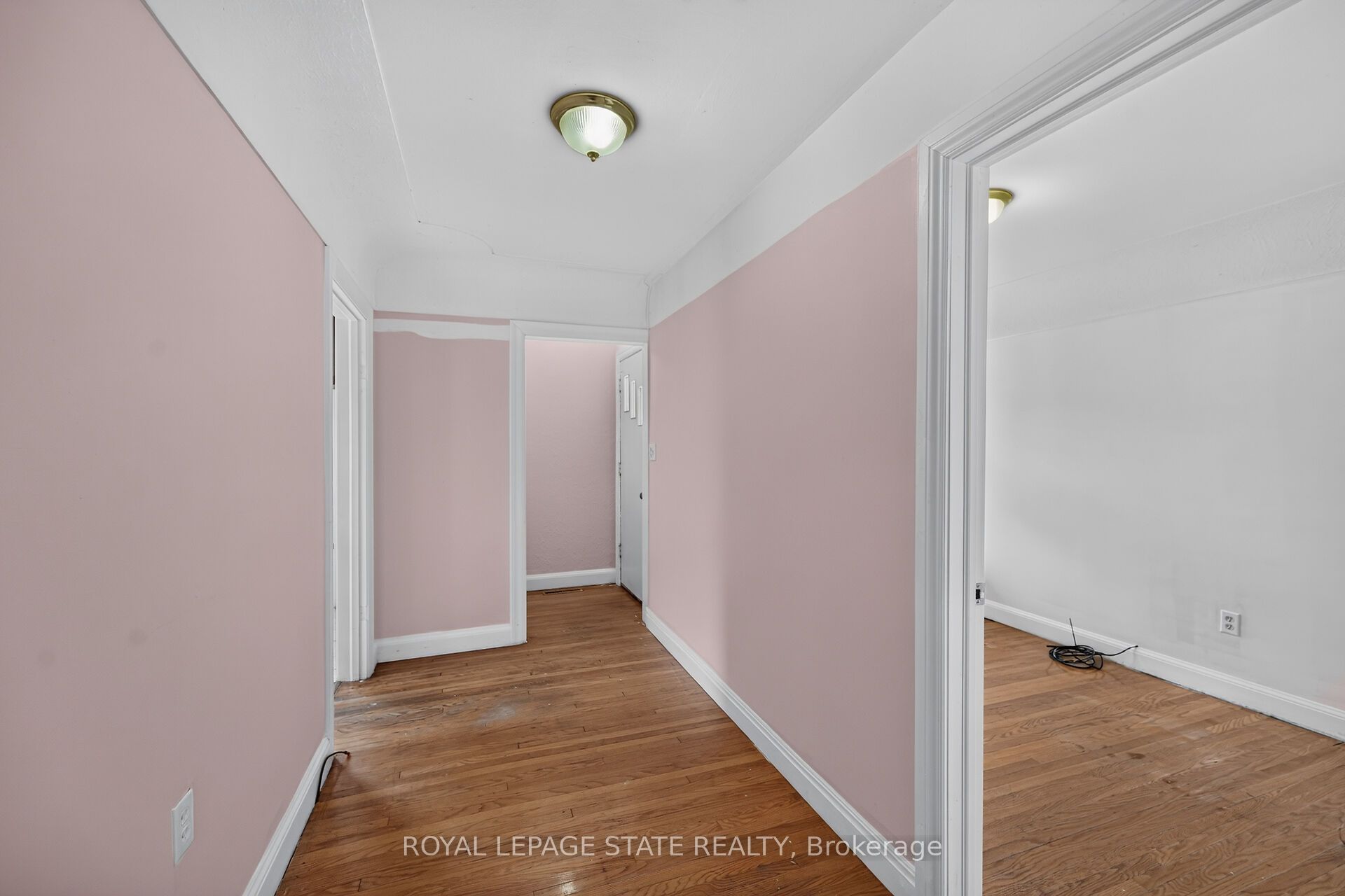 47 Broadway Avenue Property Photo 6