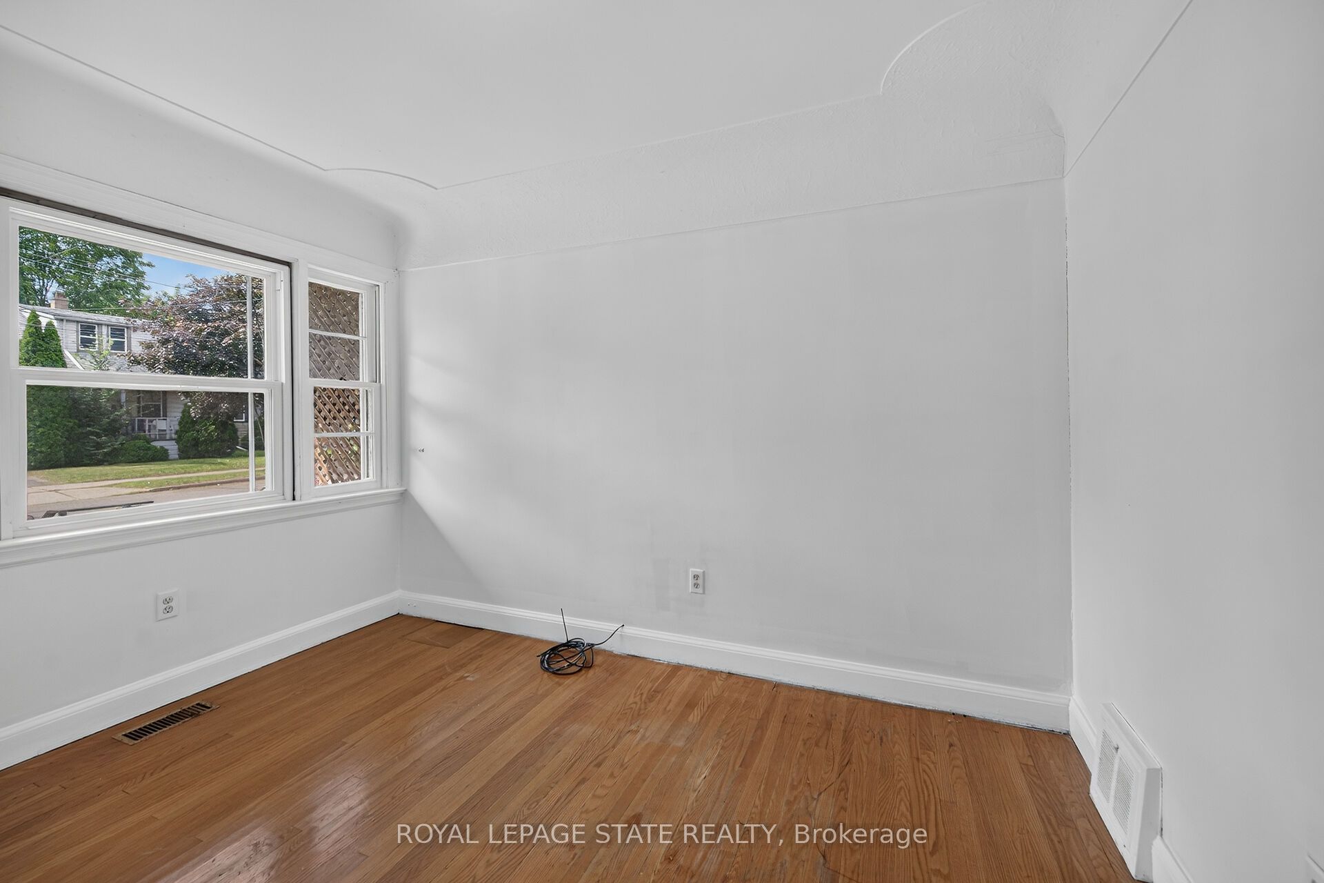 47 Broadway Avenue Property Photo 12