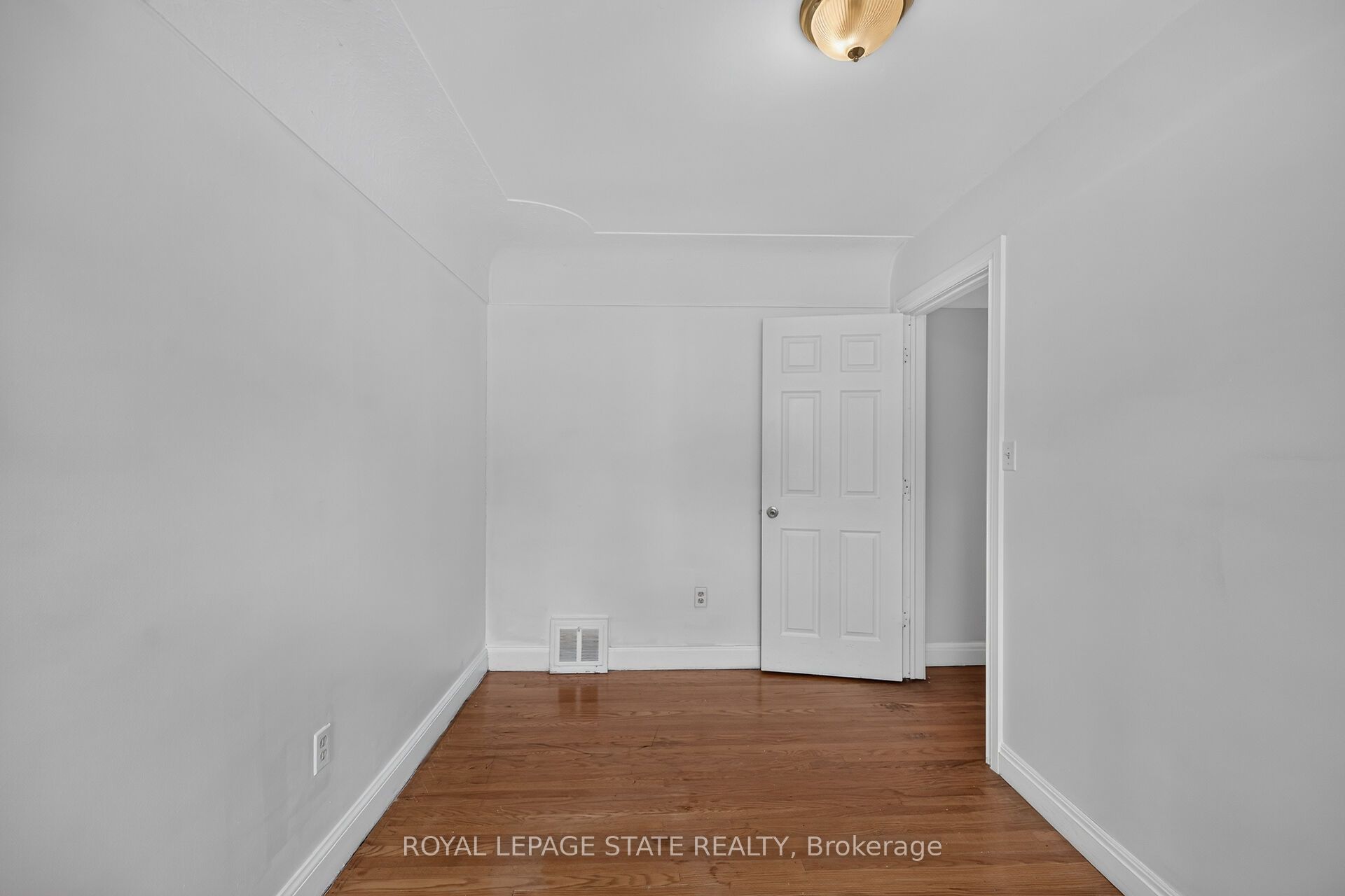 47 Broadway Avenue Property Photo 14