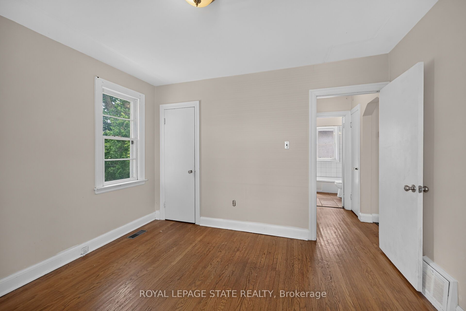 47 Broadway Avenue Property Photo 16