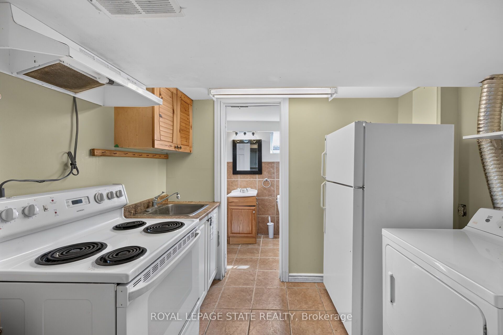 47 Broadway Avenue Property Photo 24