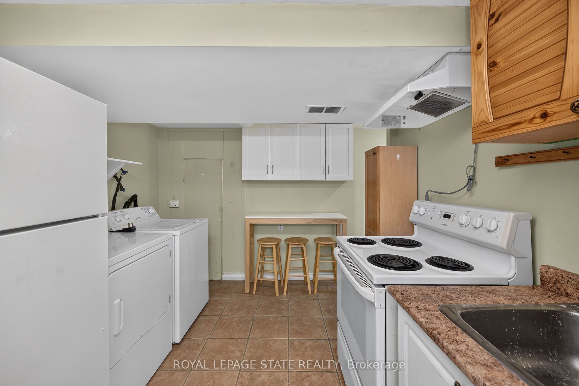 47 Broadway Avenue Property Photo 25