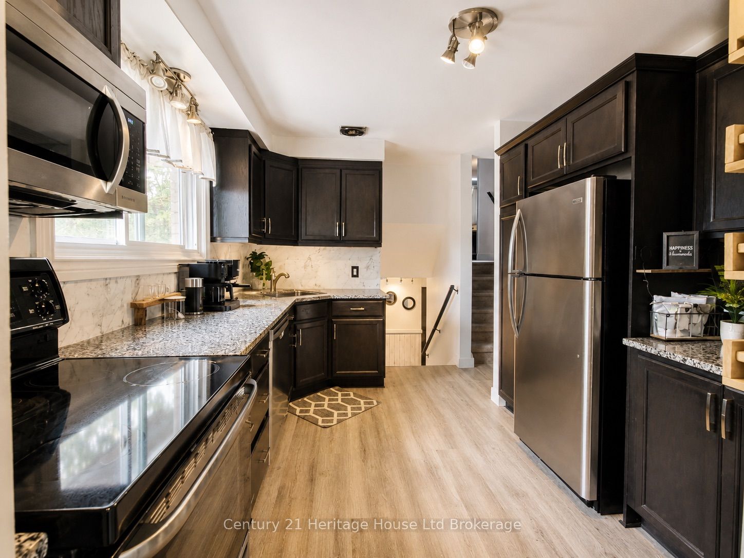 54 Frontenac Road A Property Photo 8