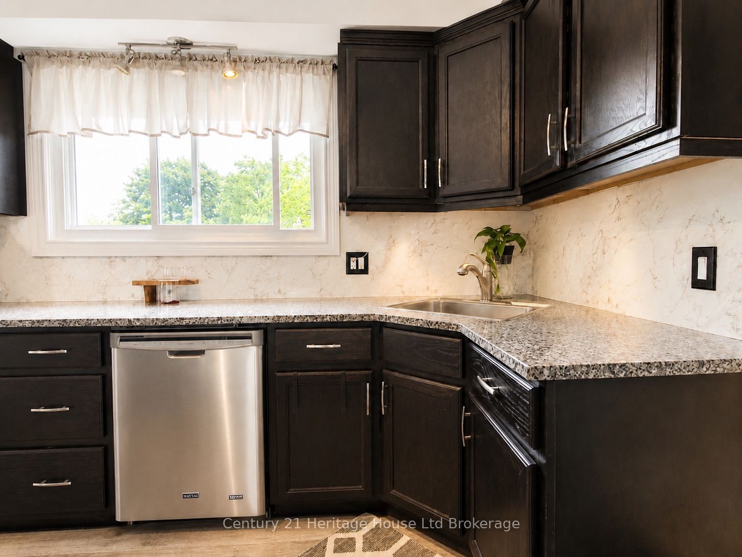 54 Frontenac Road A Property Photo 9