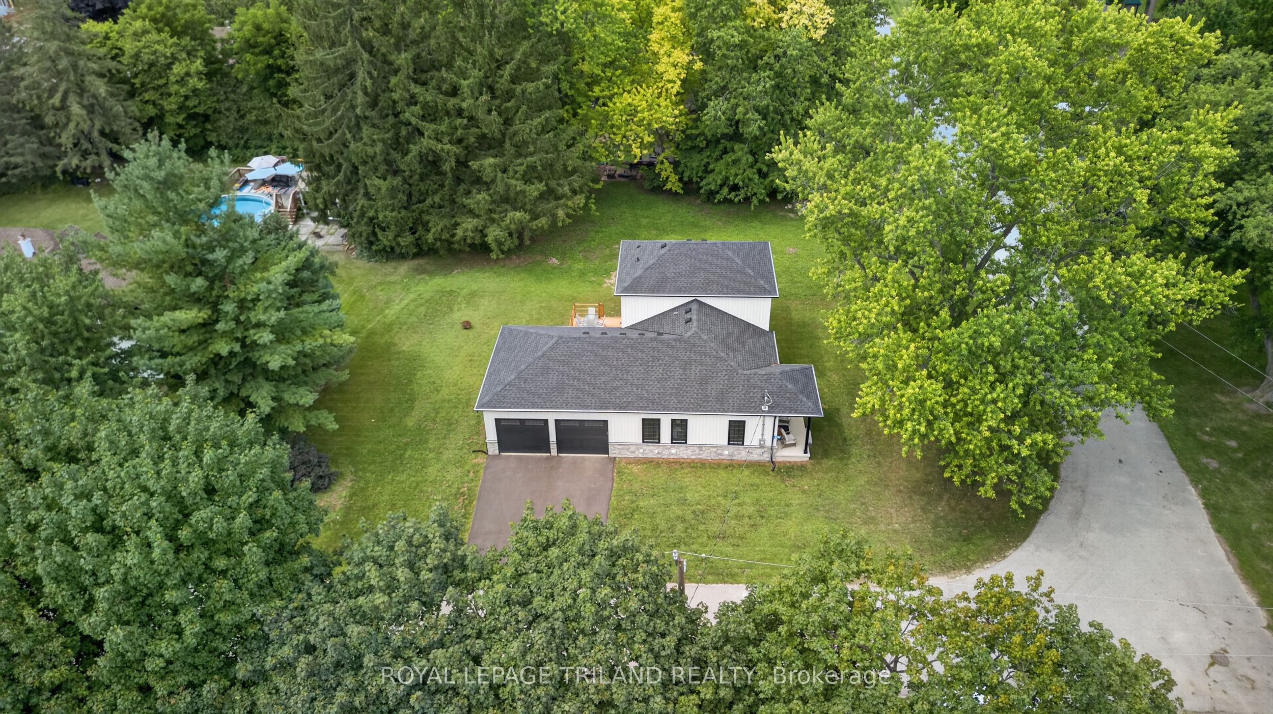 4397 Mill Crescent Property Photo 1