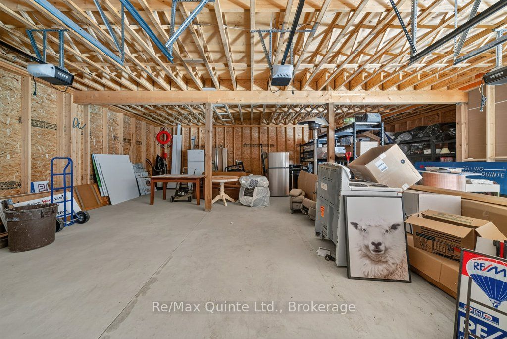 221 Albert Street Property Photo 32