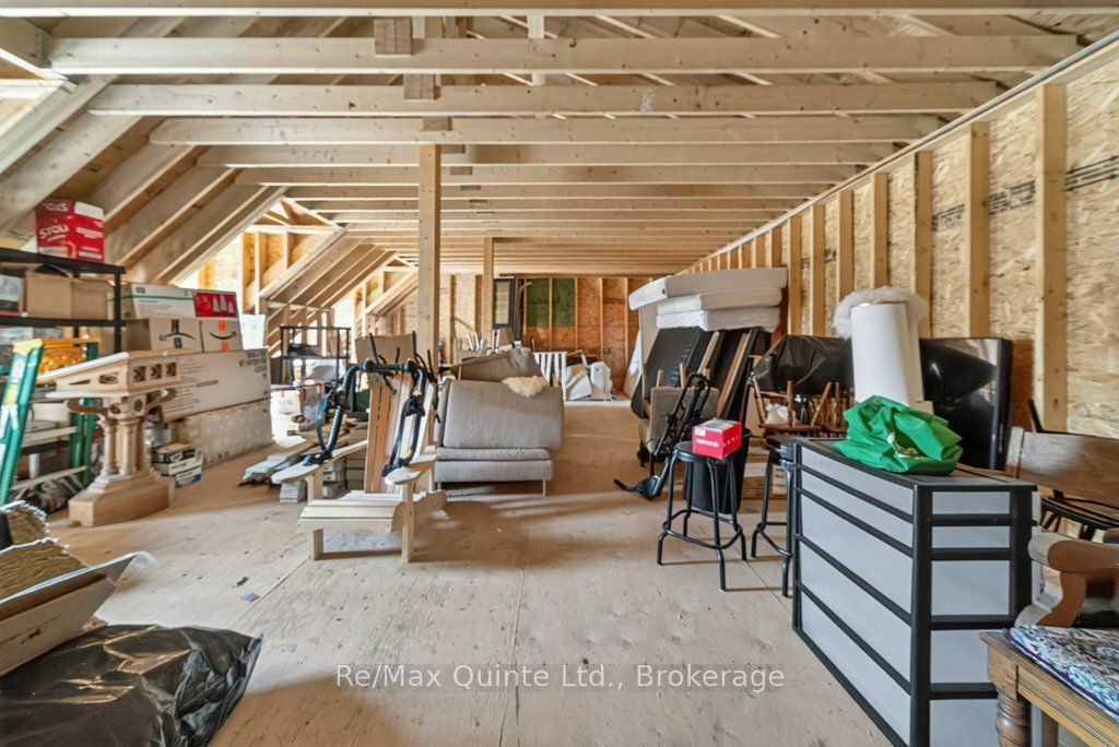 221 Albert Street Property Photo 34