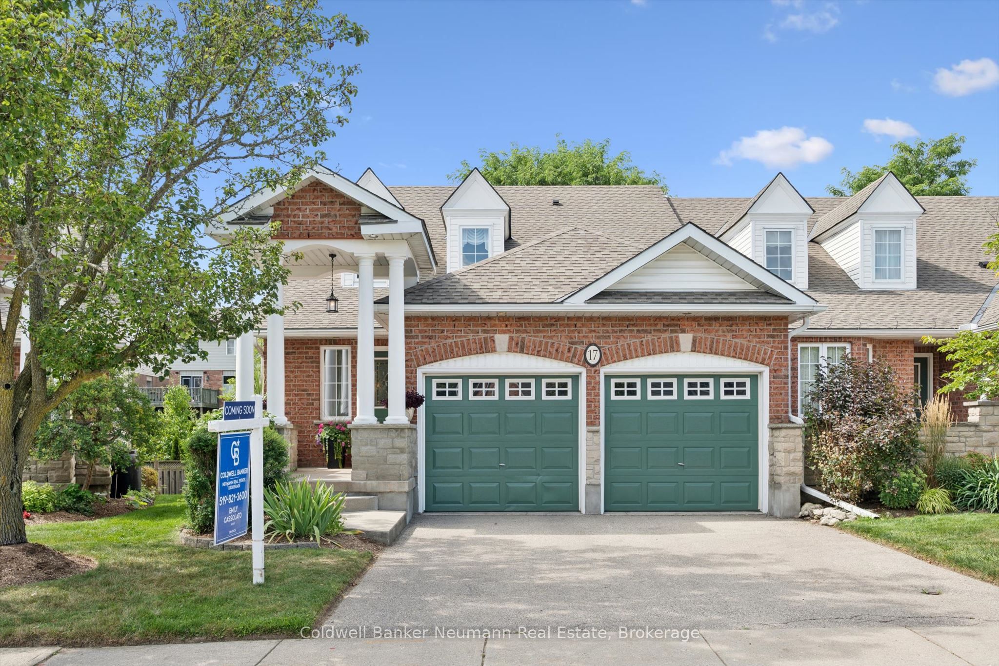 17 Somerset Glen Property Photo 1