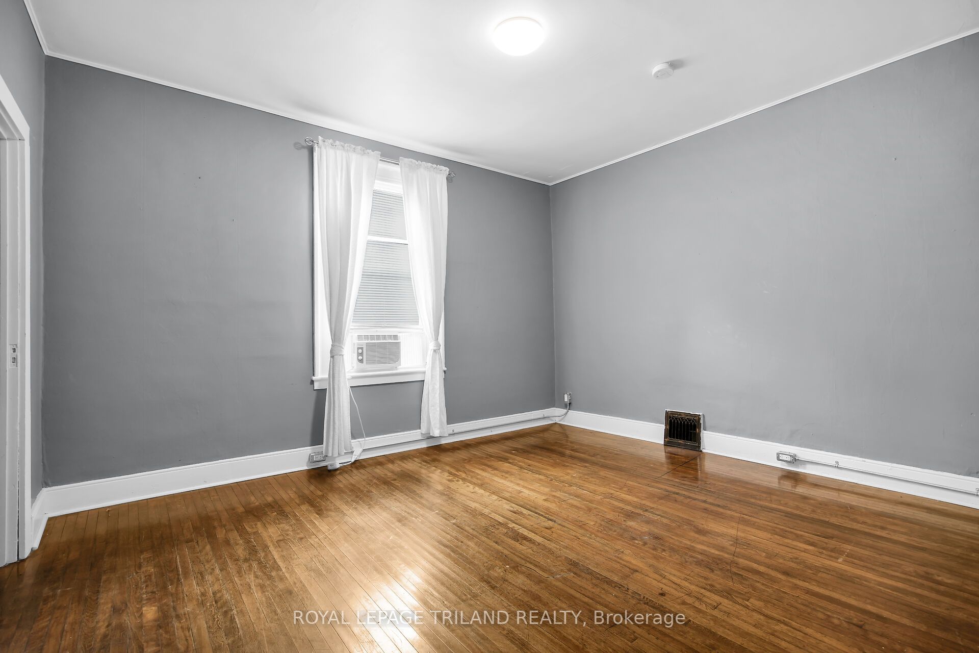 122 Centre Street 2 Property Photo 2