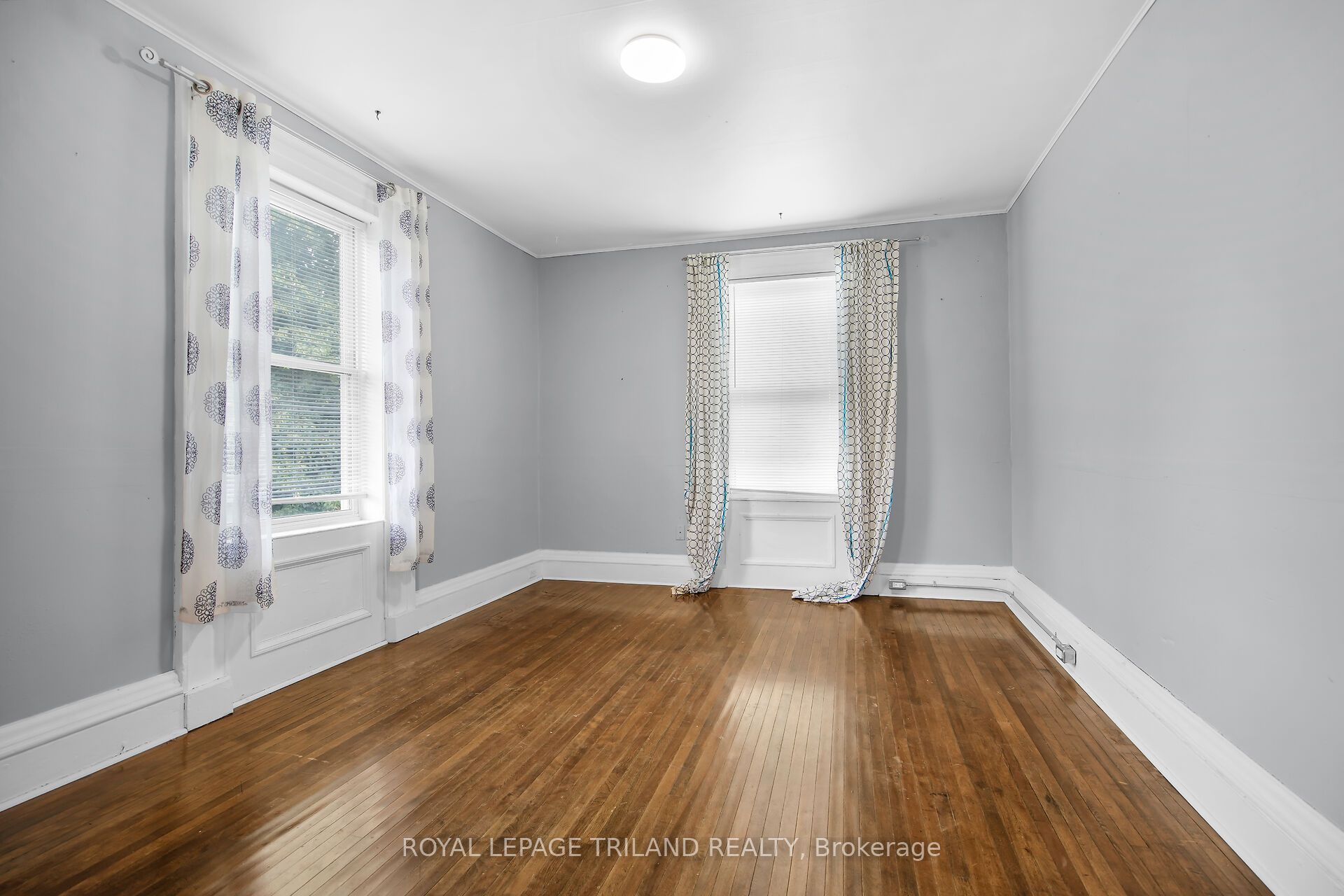 122 Centre Street 2 Property Photo 7