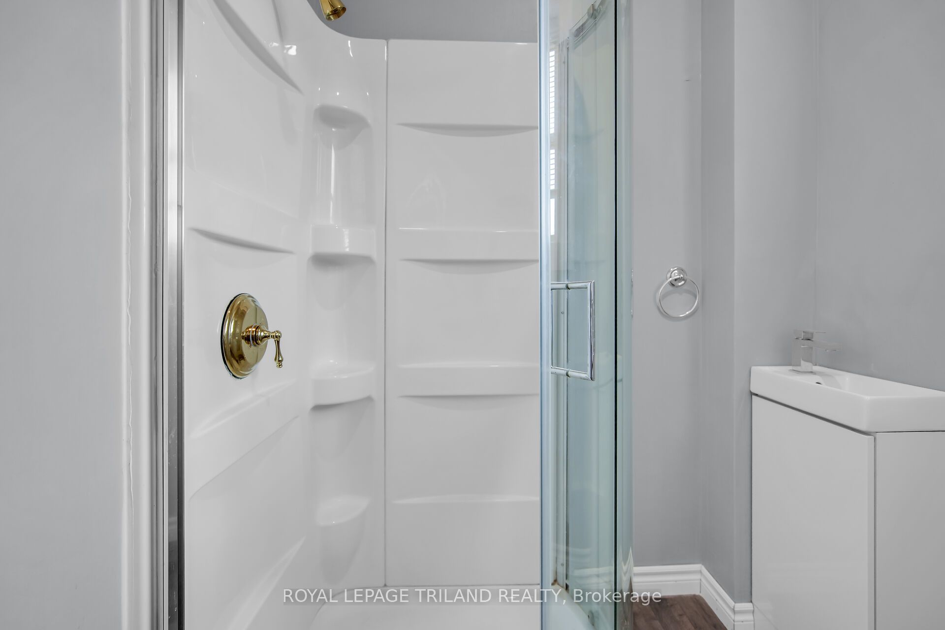 122 Centre Street 2 Property Photo 10