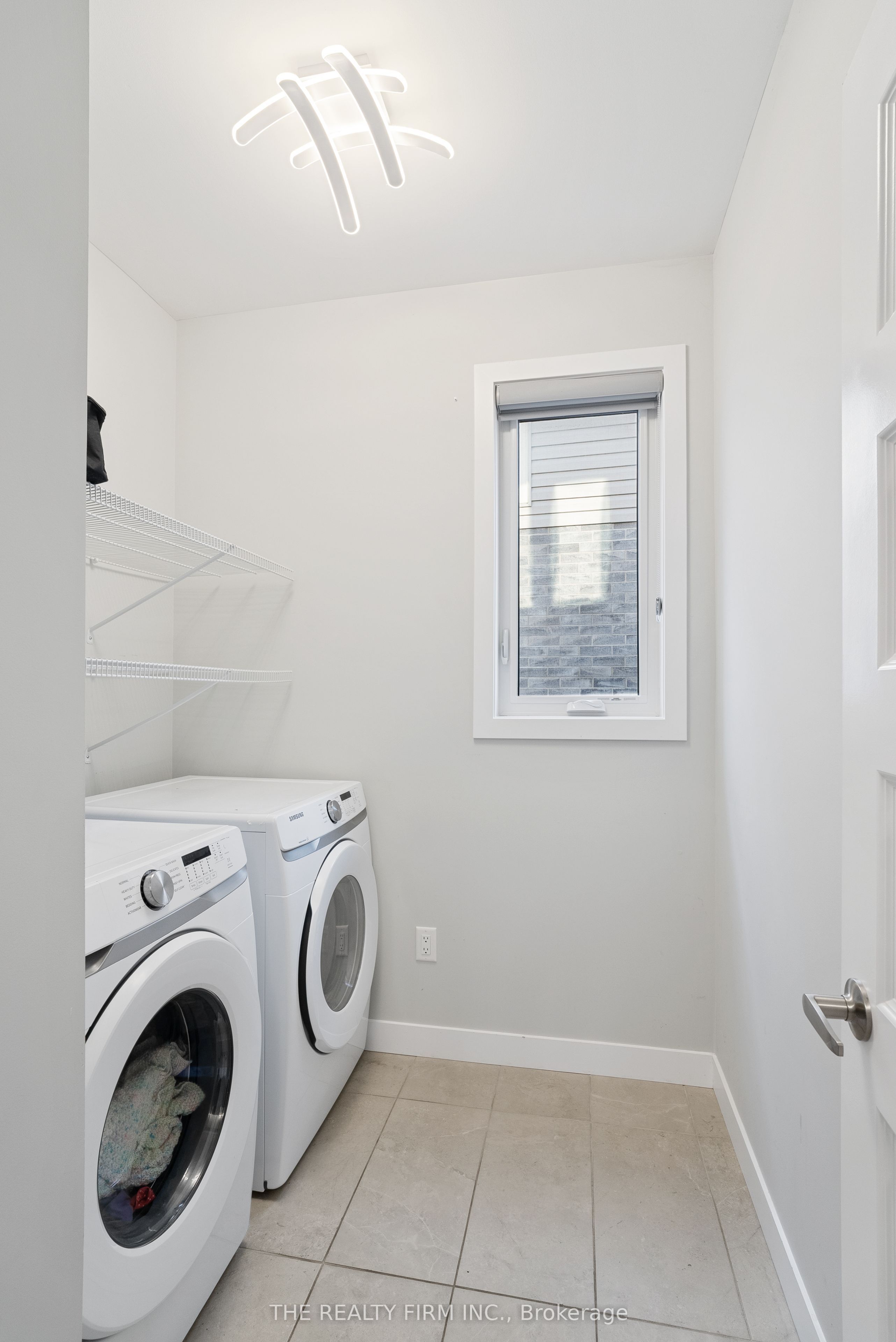 1742 Applerock Avenue Property Photo 19