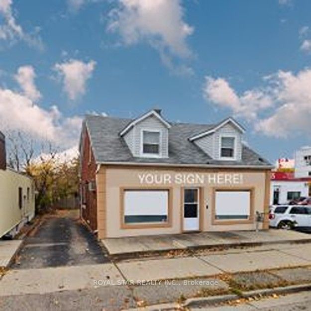 2139 Kingsway Drive Property Photo 1