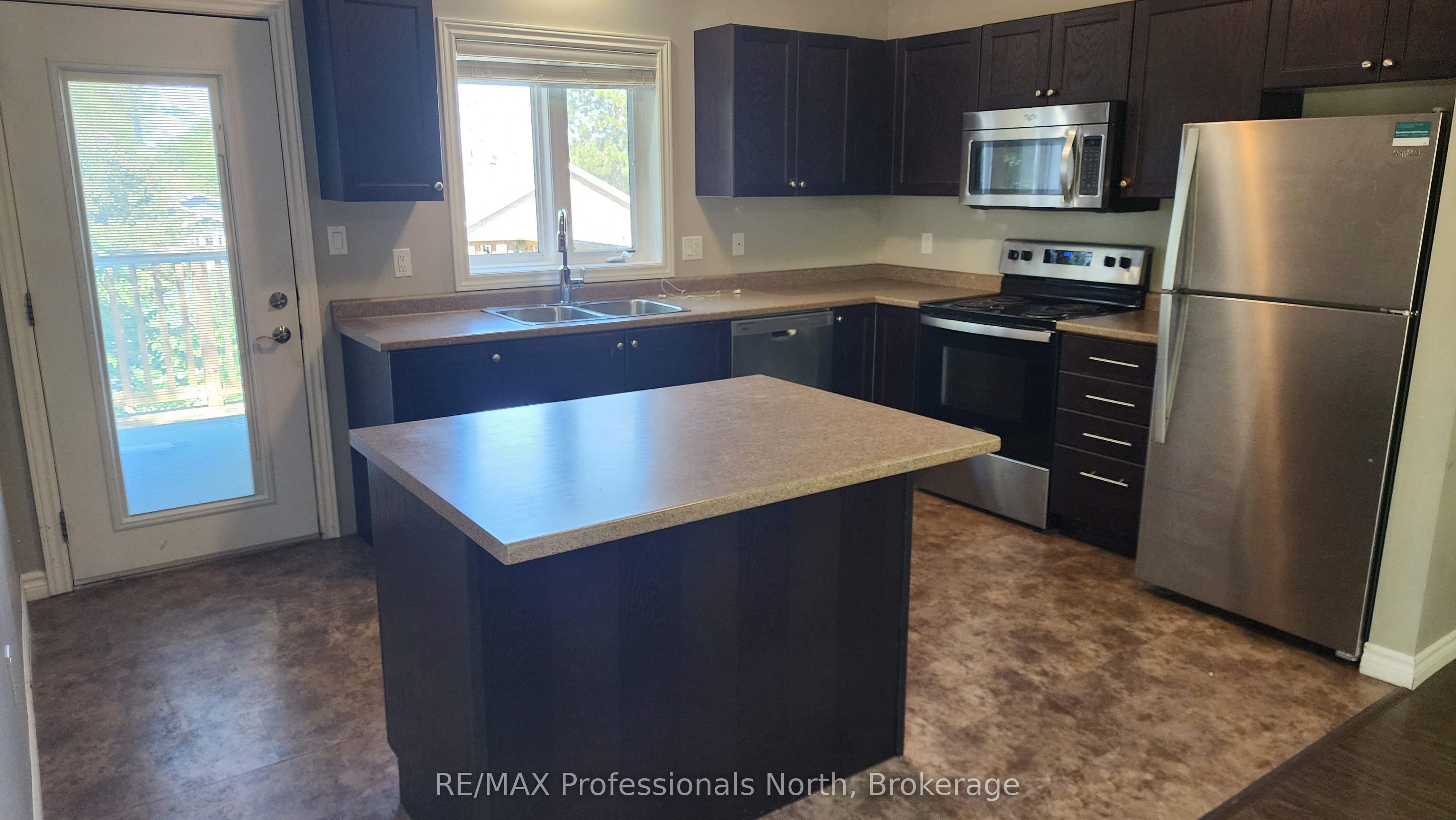 5 Greaves Avenue Property Photo 10