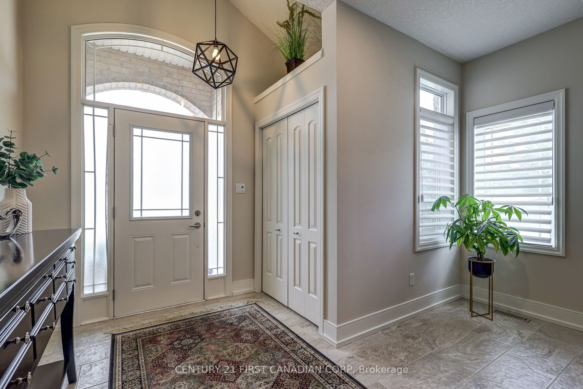 6919 Raleigh Boulevard Property Photo 5