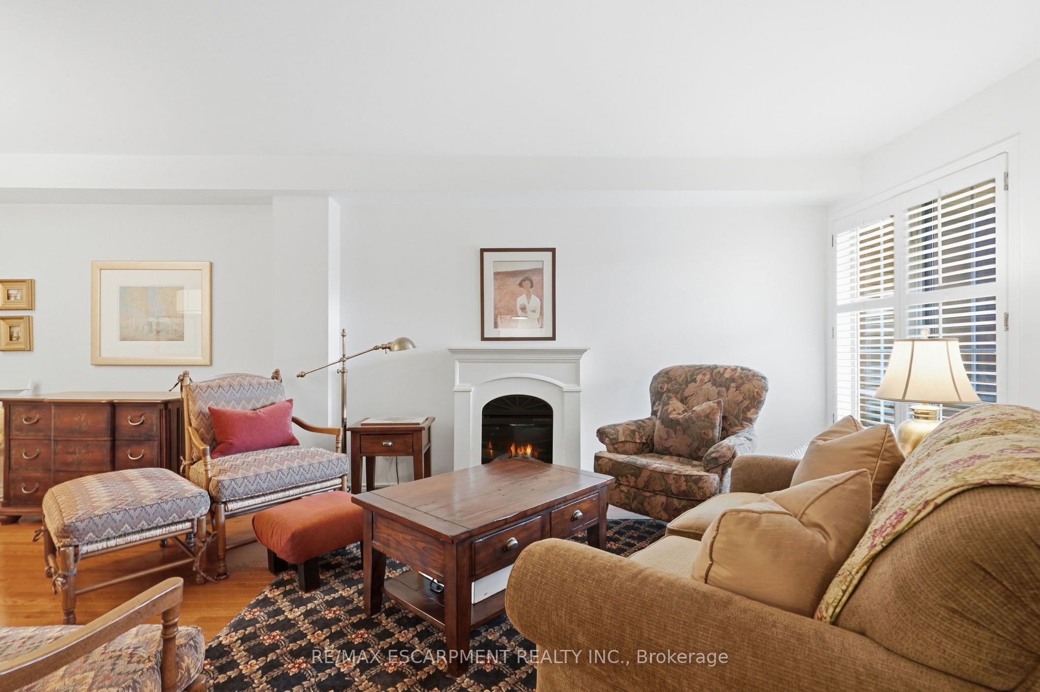 64 Redfern Avenue Property Photo 8
