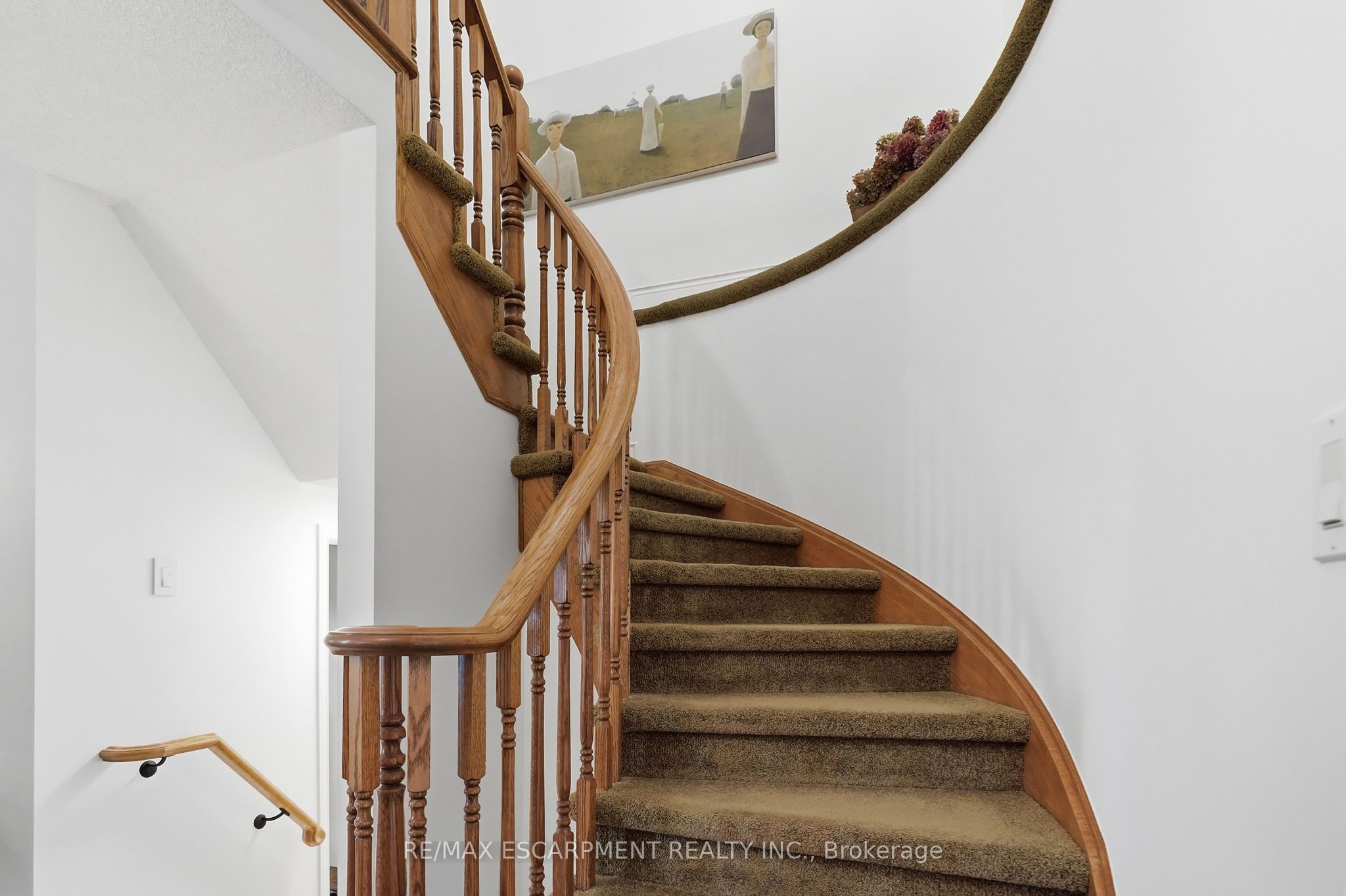 64 Redfern Avenue Property Photo 23