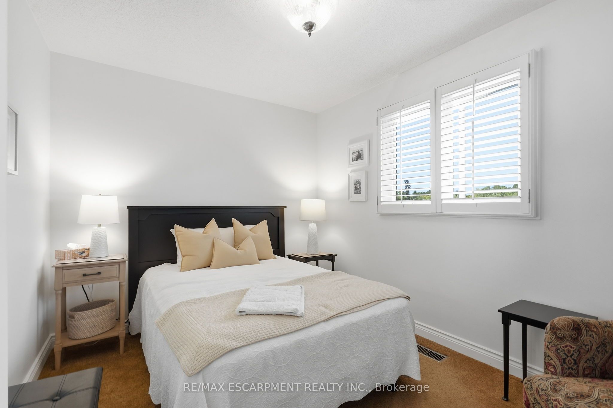 64 Redfern Avenue Property Photo 26