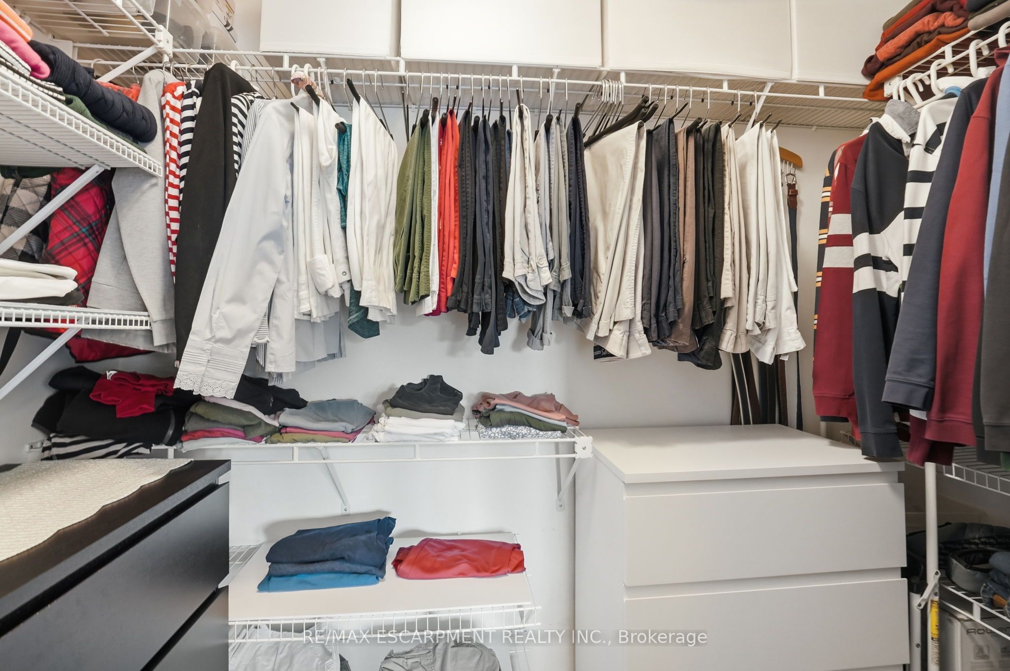 64 Redfern Avenue Property Photo 33