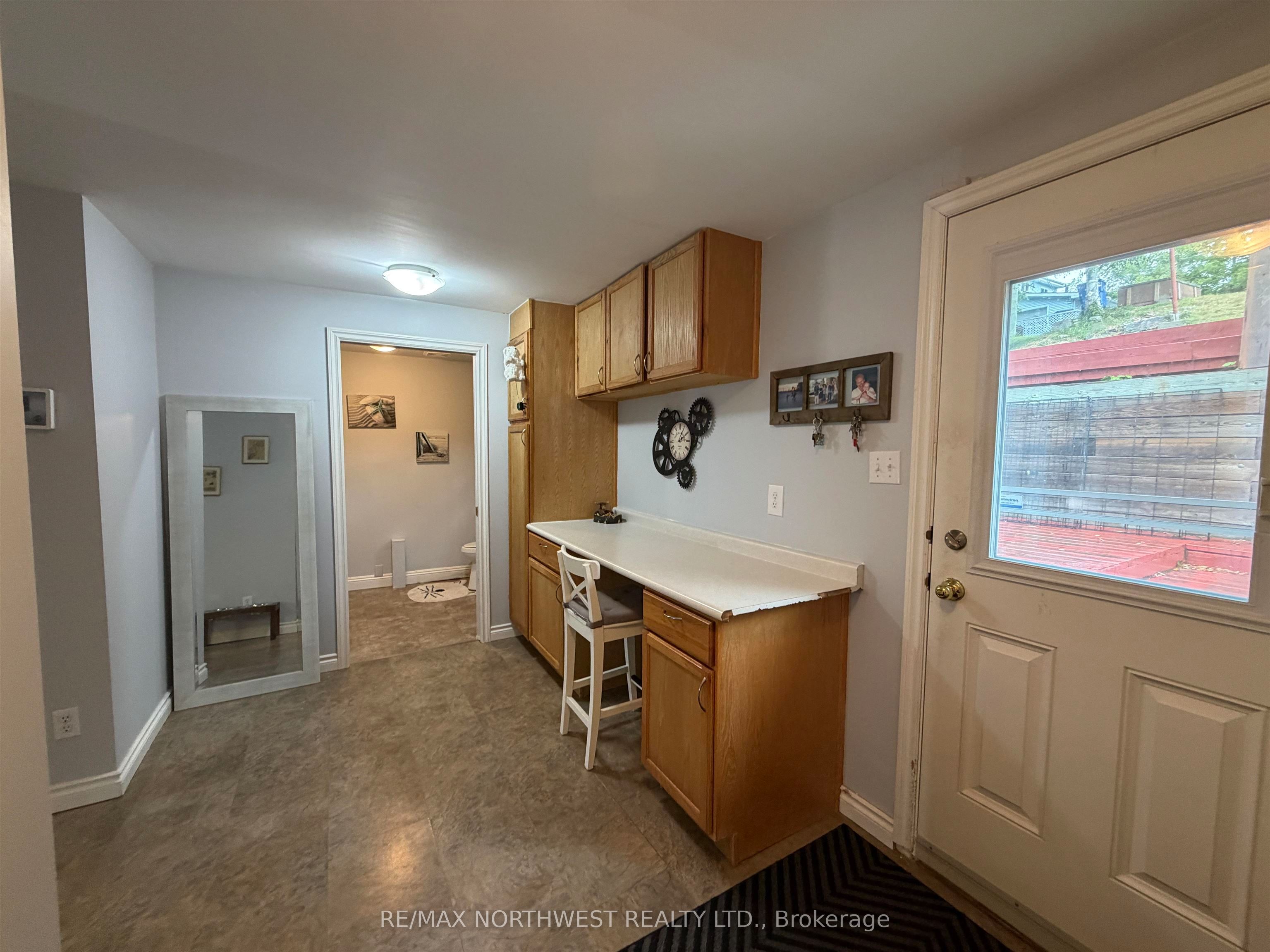 512 Third Street South Property Photo 3